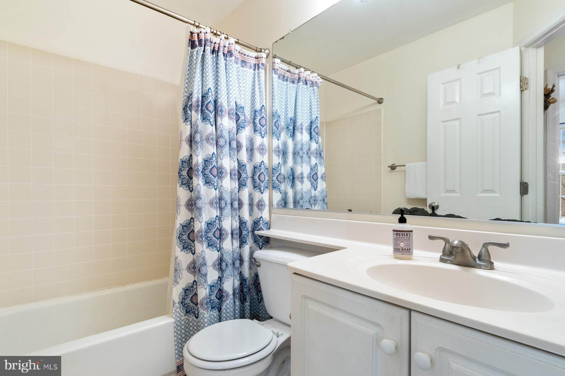 BROOK FARM - Residential