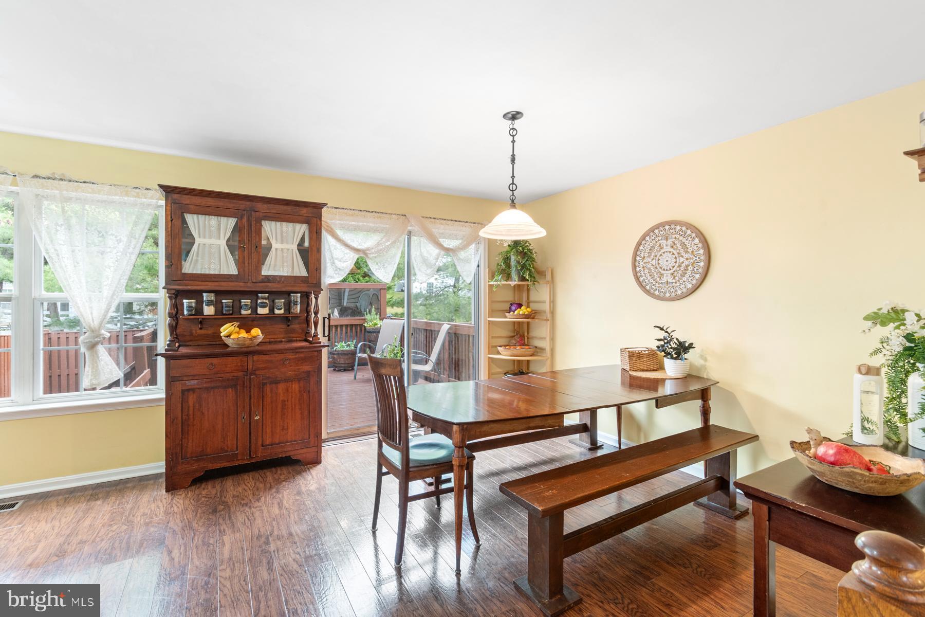 BROOK FARM - Residential