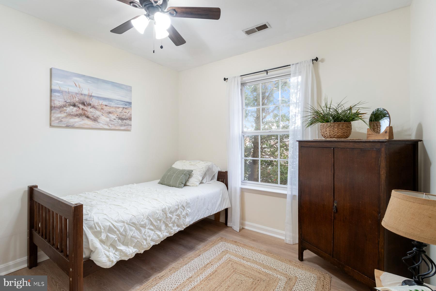 BROOK FARM - Residential