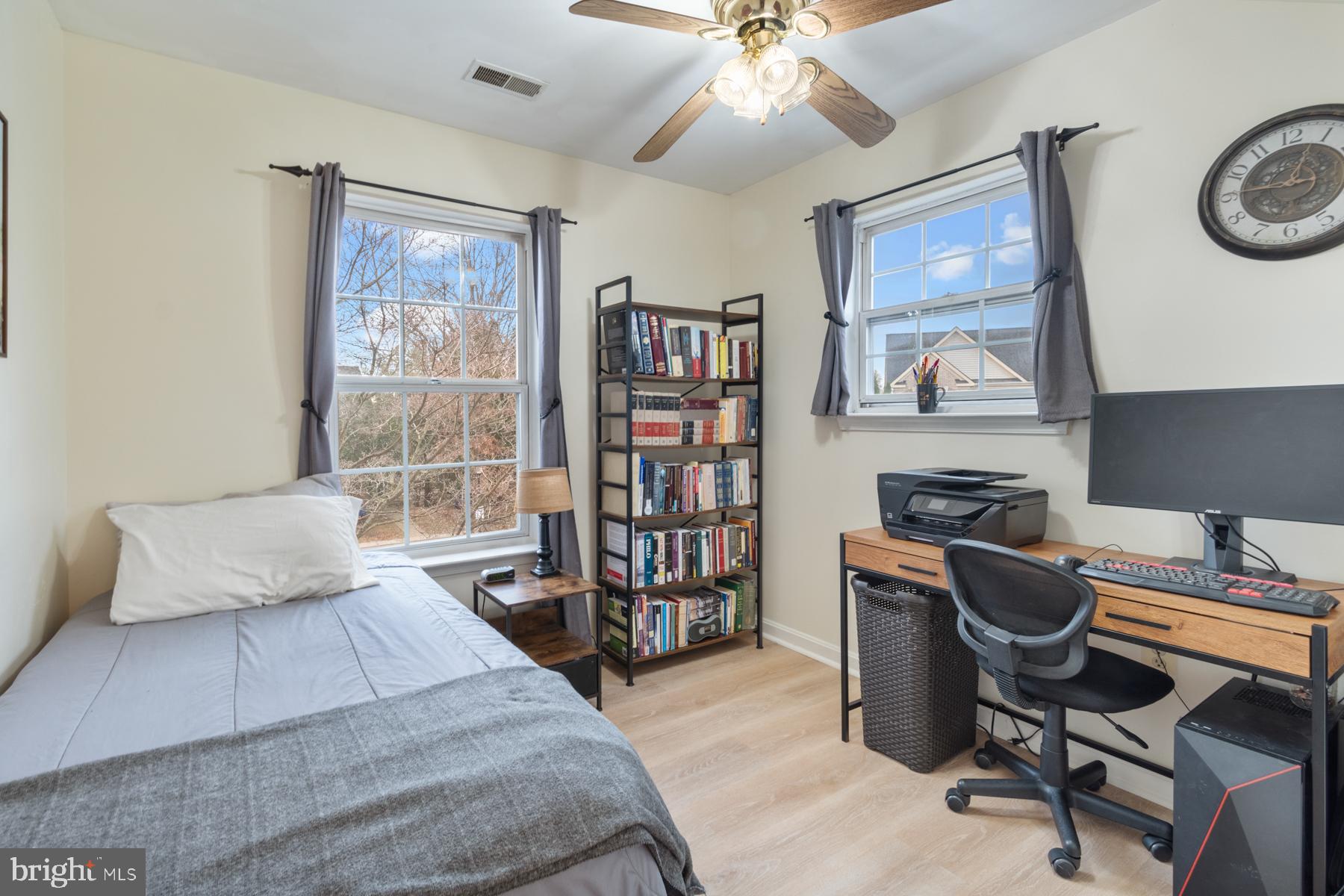 BROOK FARM - Residential