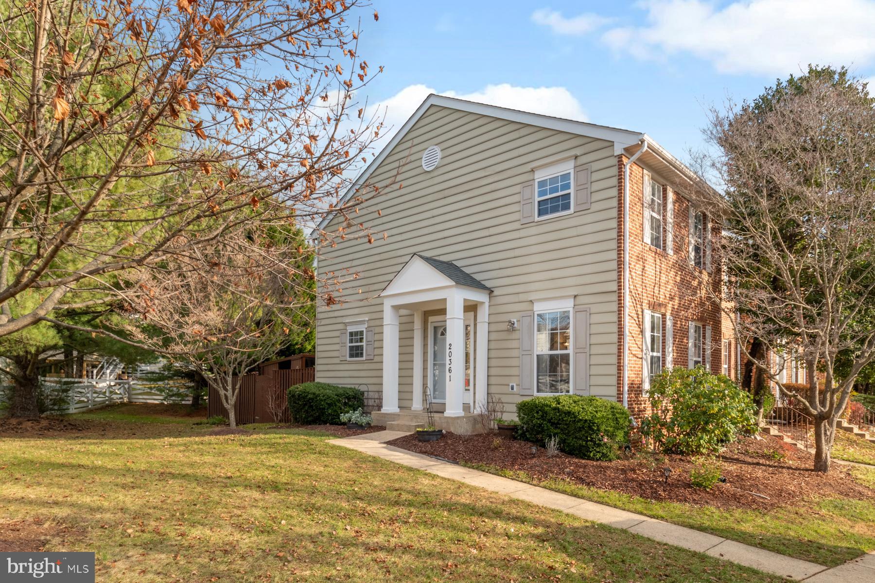 BROOK FARM - Residential