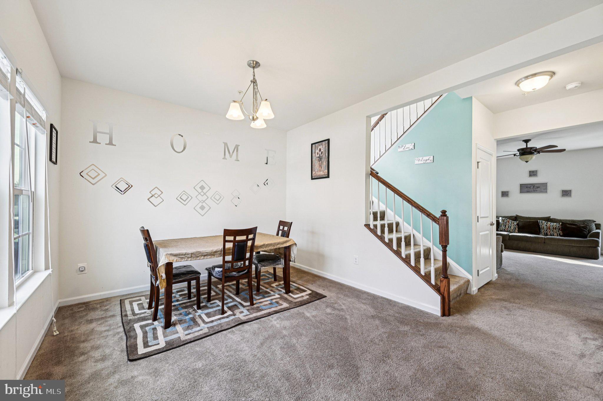 7811 MAPLE RUN COURT