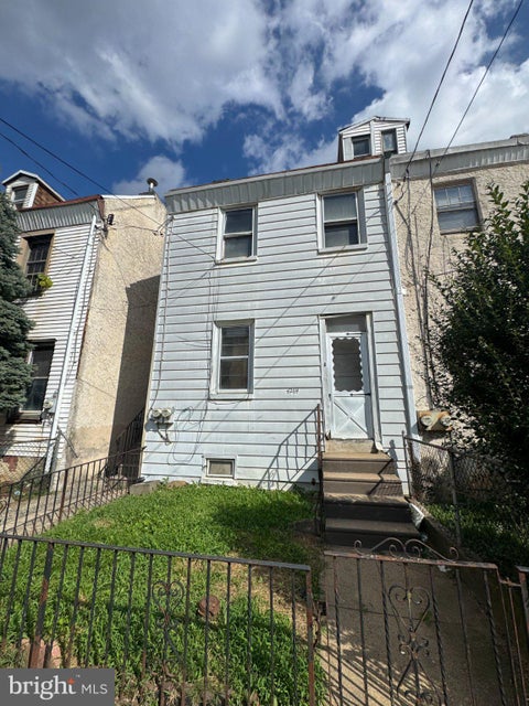 Townhouse For Sale - 4269 Paul Street<br/> Philadelphia County, PHILADELPHIA, PA 19124