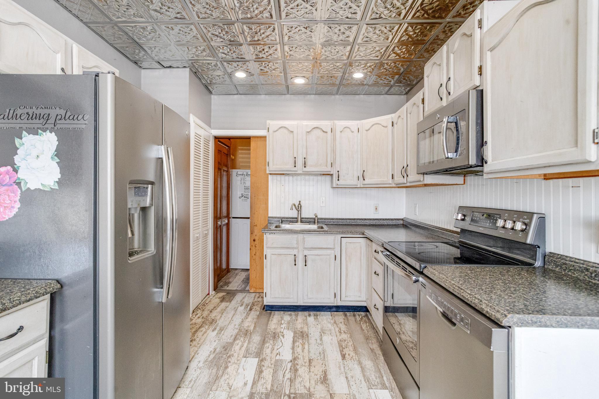 PARKVILLE - Residential