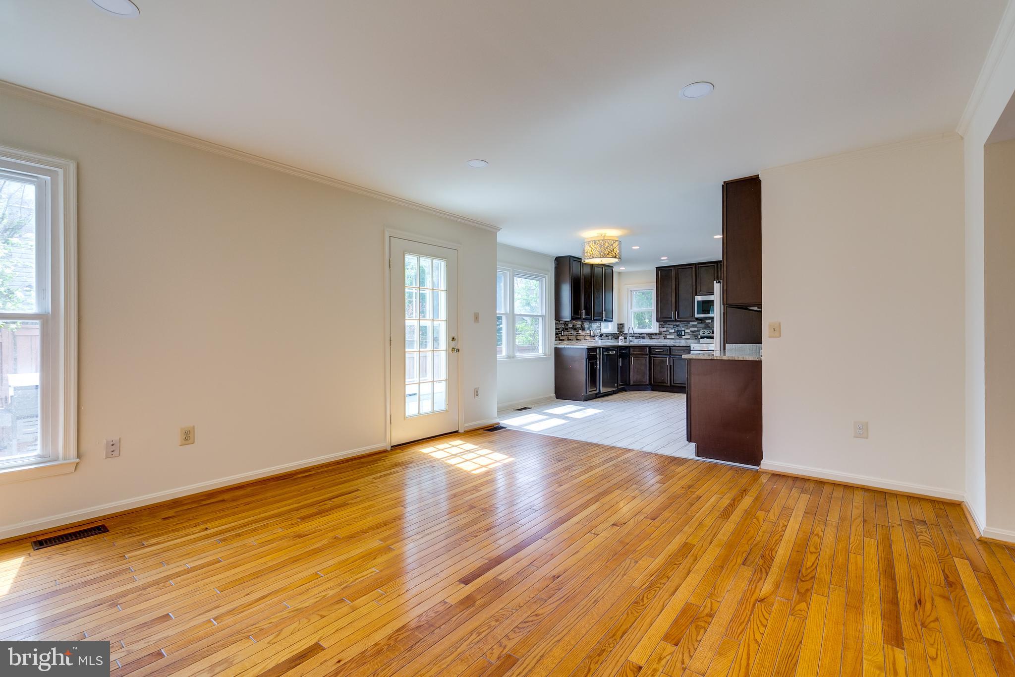 WOODLAND VILLAGE - Residential