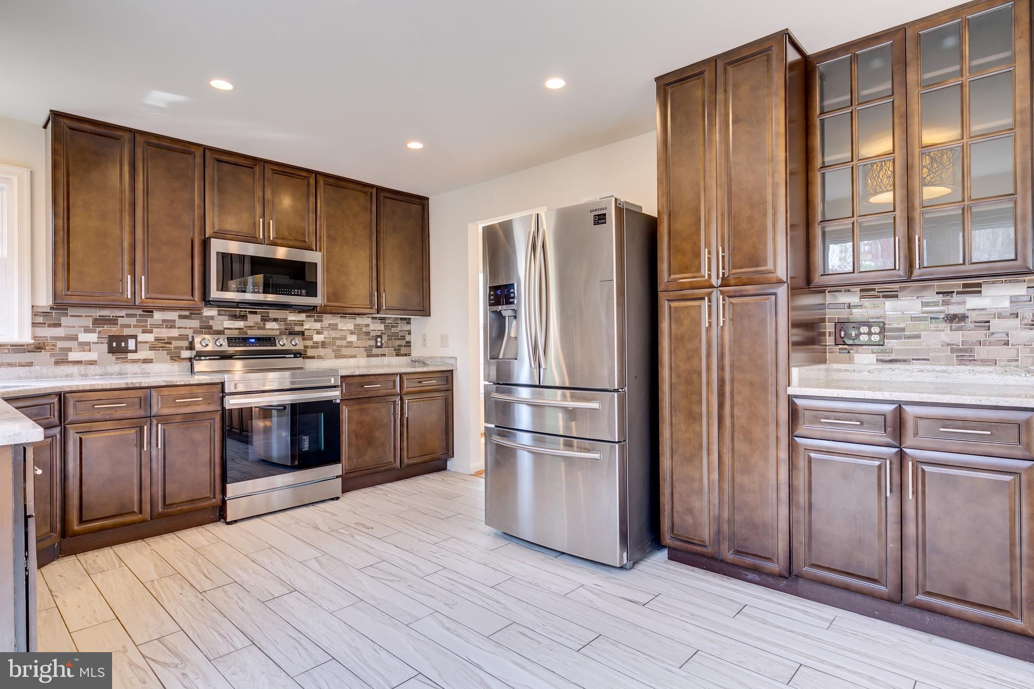 WOODLAND VILLAGE - Residential