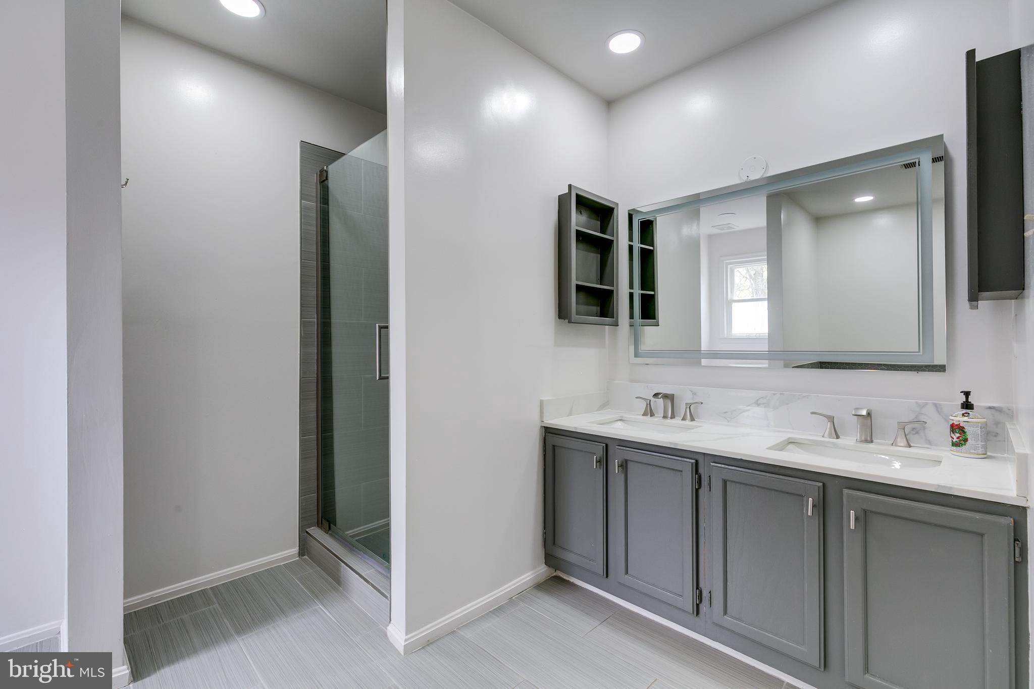 WOODLAND VILLAGE - Residential