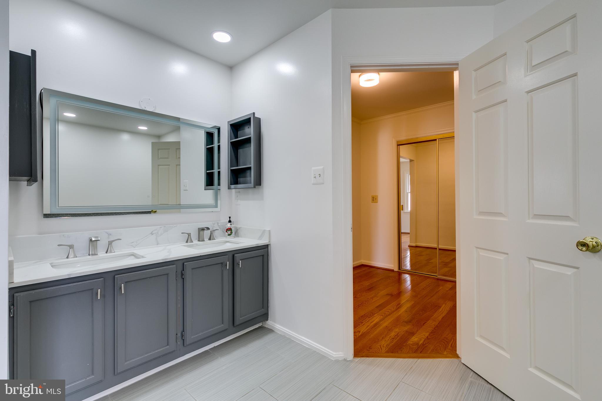 WOODLAND VILLAGE - Residential