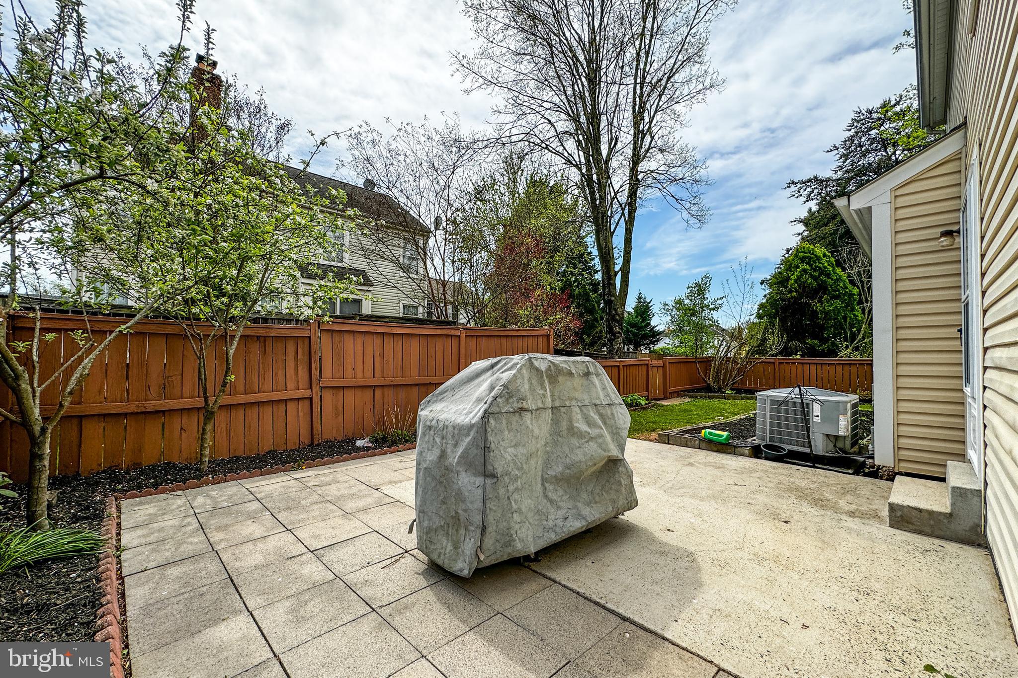 WOODLAND VILLAGE - Residential