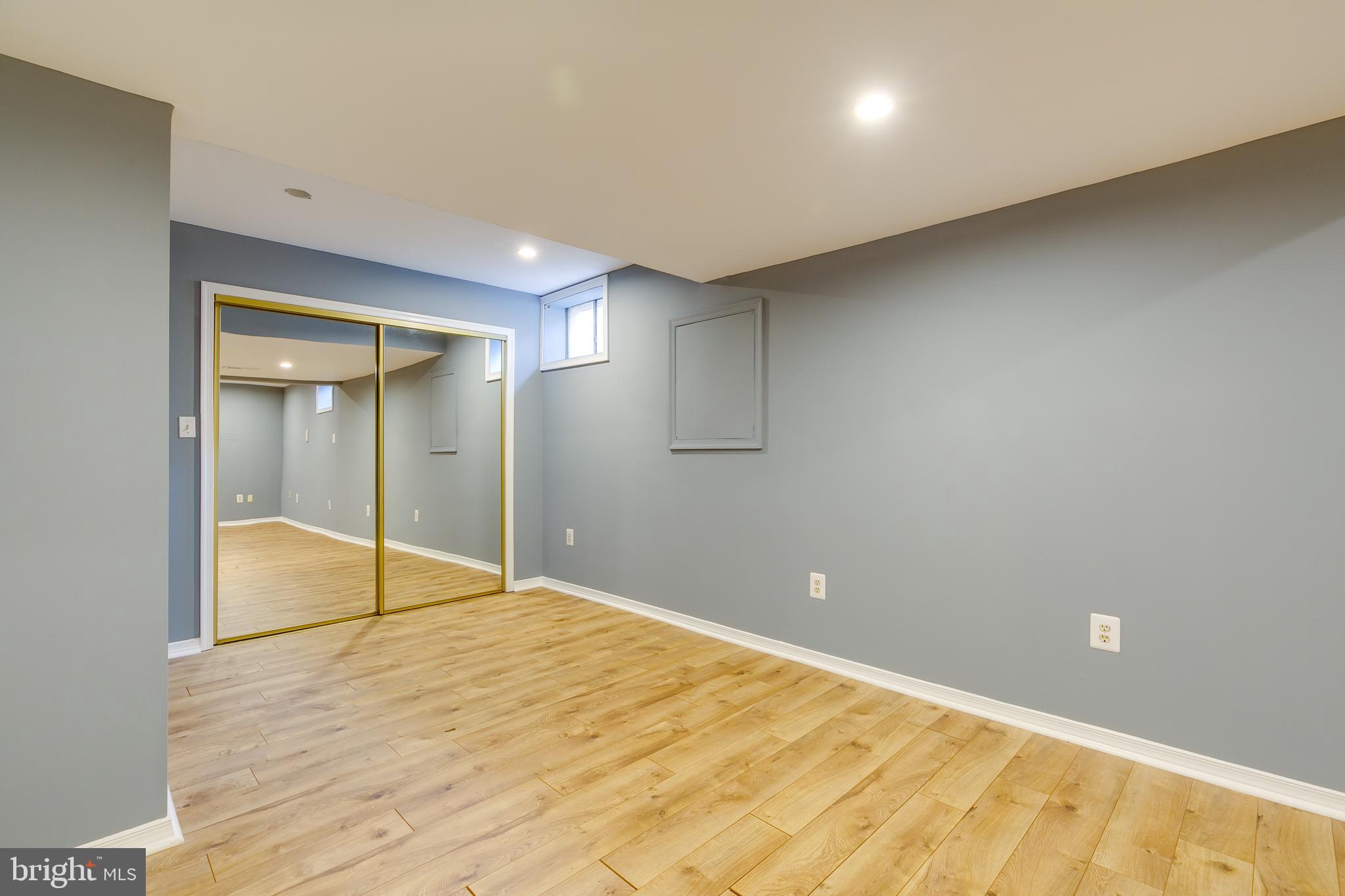 WOODLAND VILLAGE - Residential