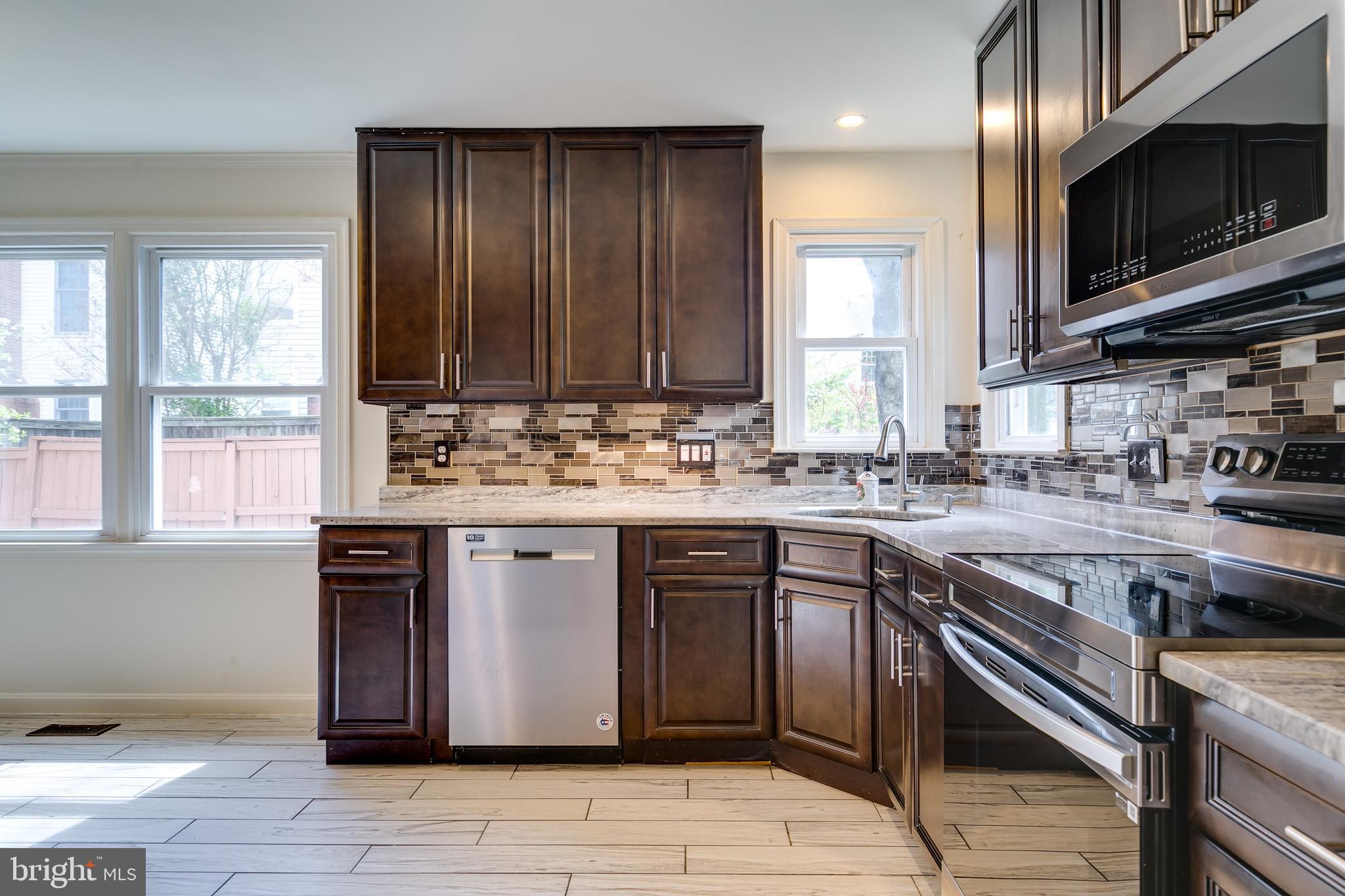 WOODLAND VILLAGE - Residential