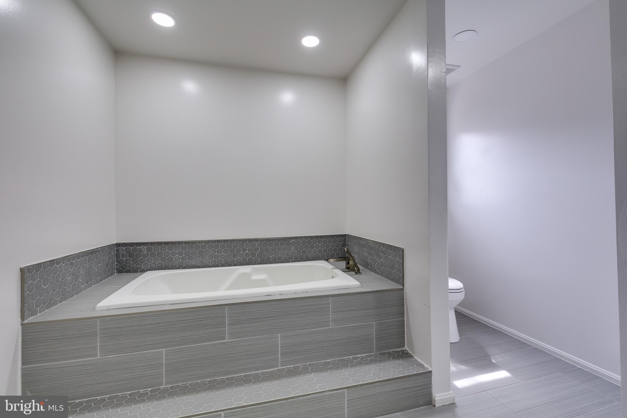 WOODLAND VILLAGE - Residential