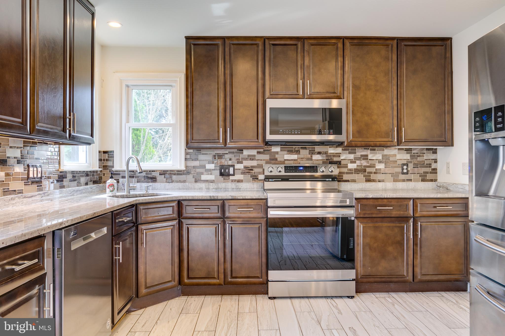 WOODLAND VILLAGE - Residential