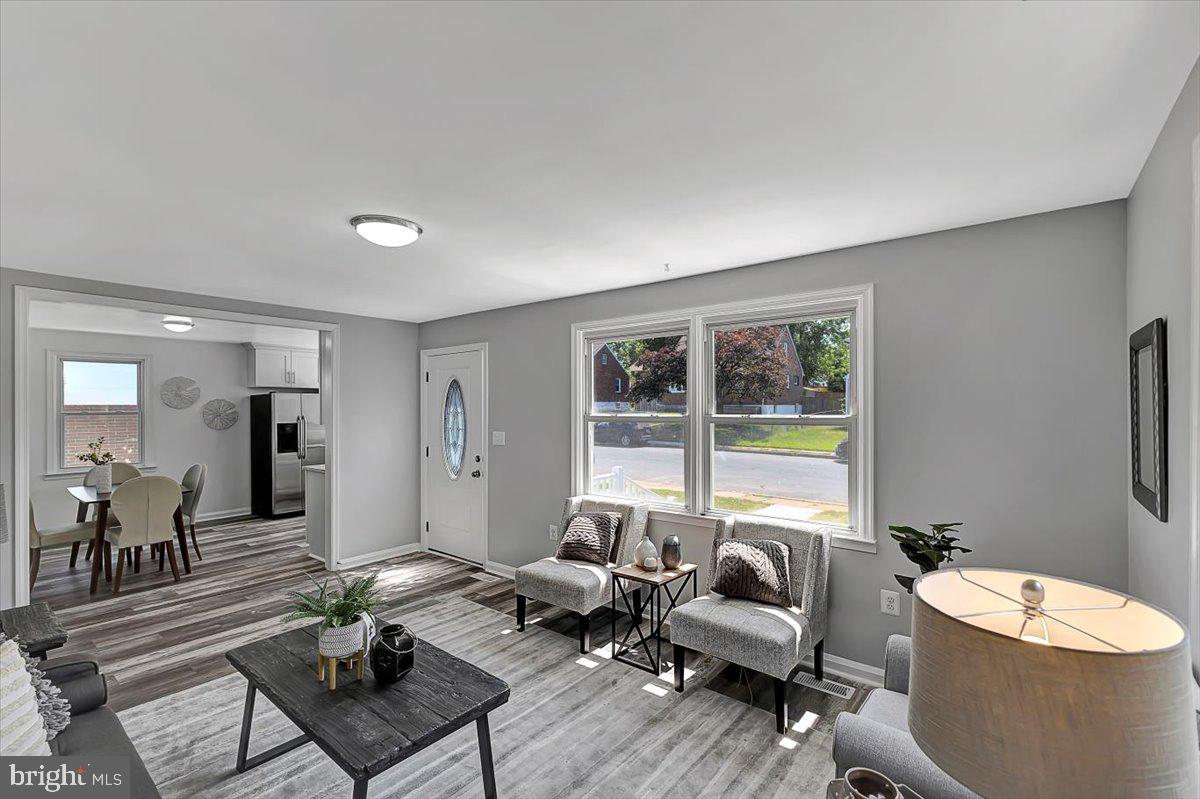 HAMILTON HILLS - Residential