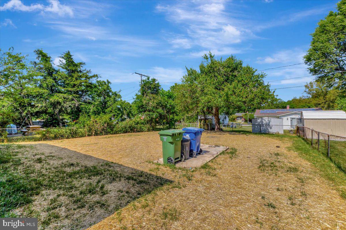 HAMILTON HILLS - Residential