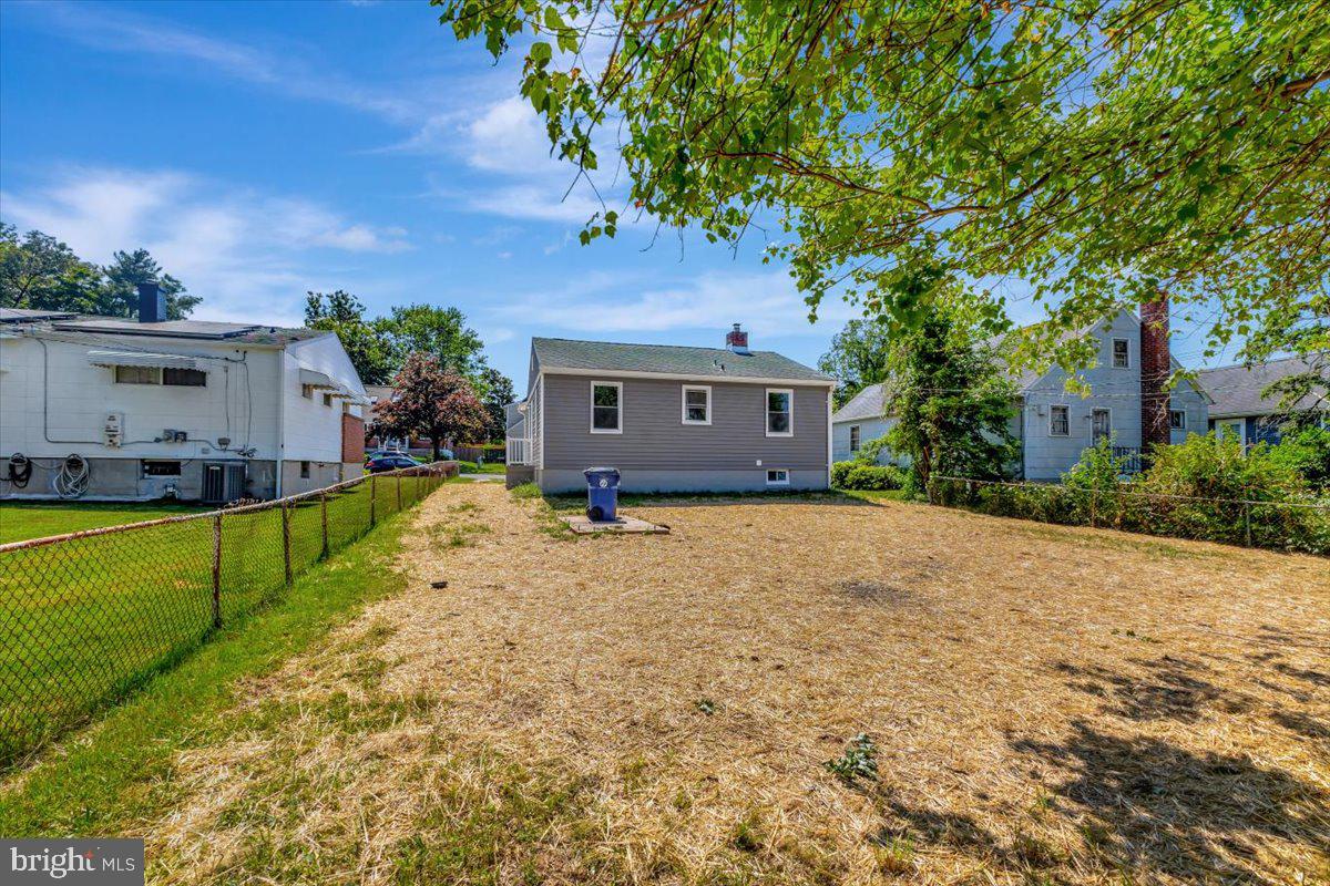 HAMILTON HILLS - Residential