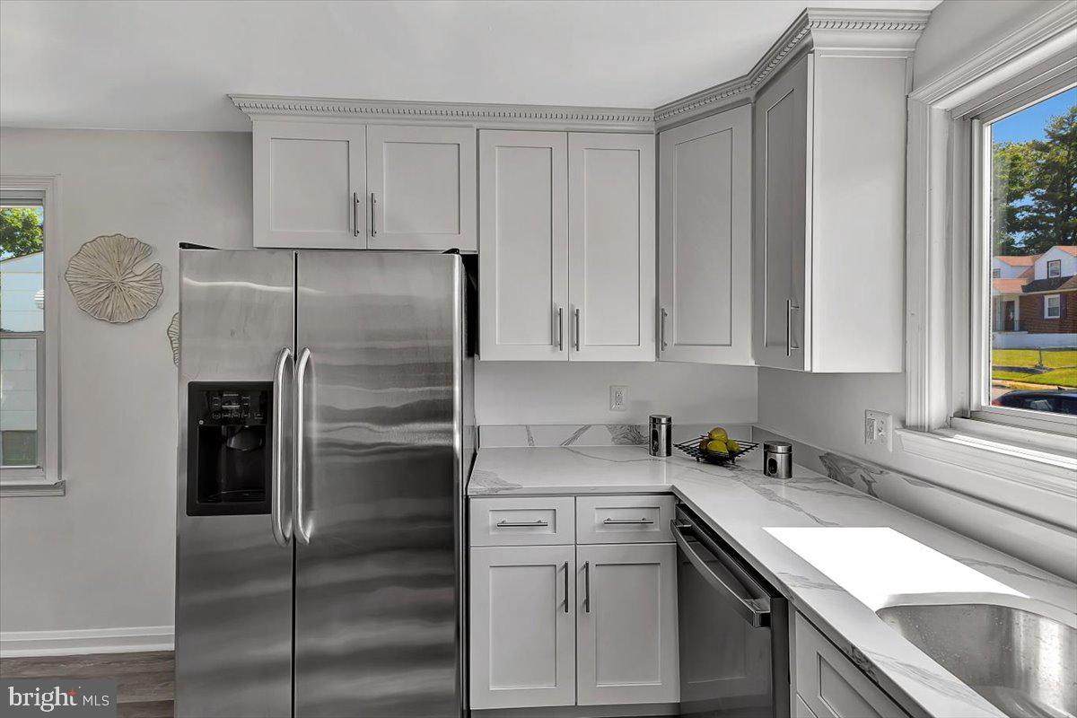 HAMILTON HILLS - Residential