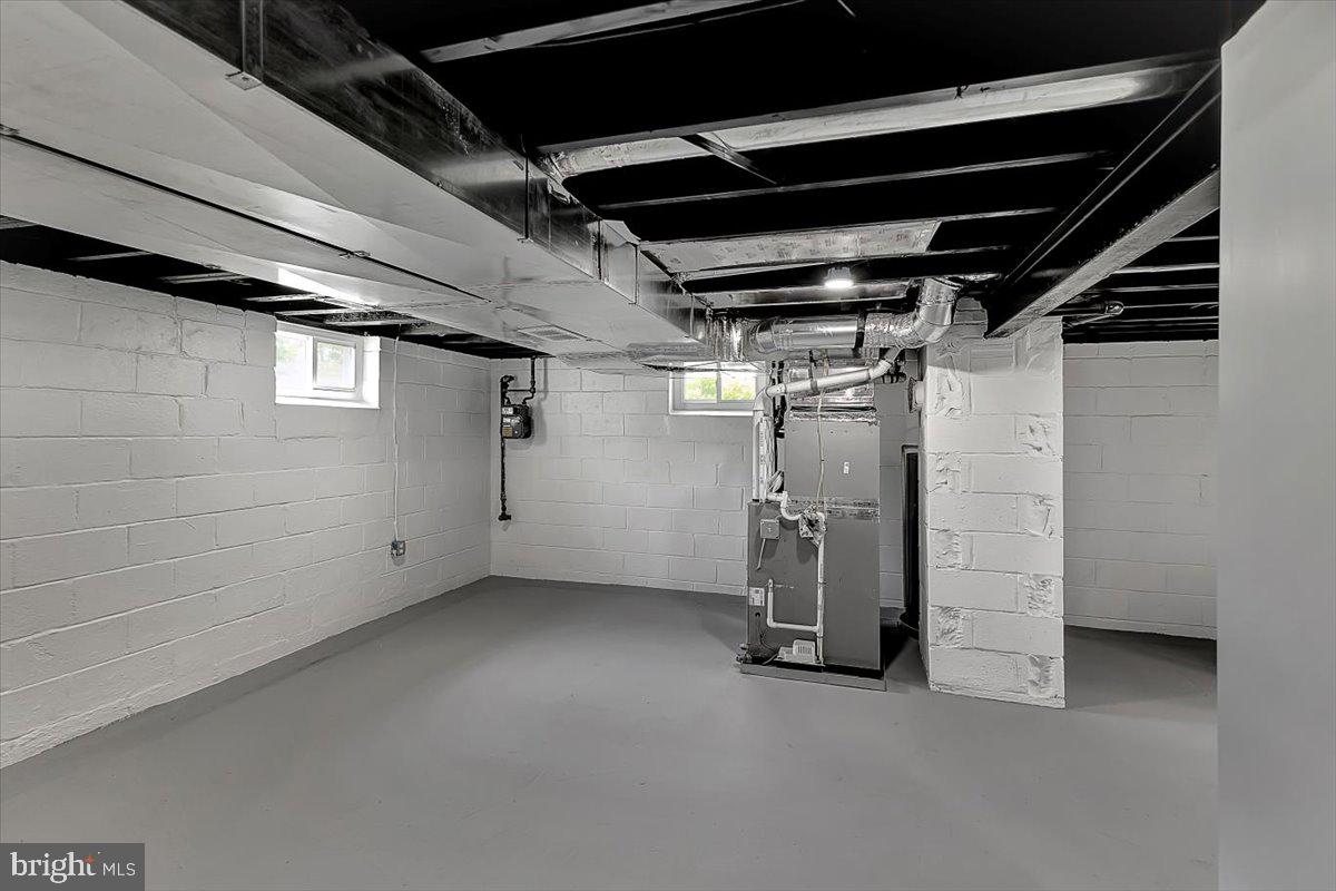 HAMILTON HILLS - Residential