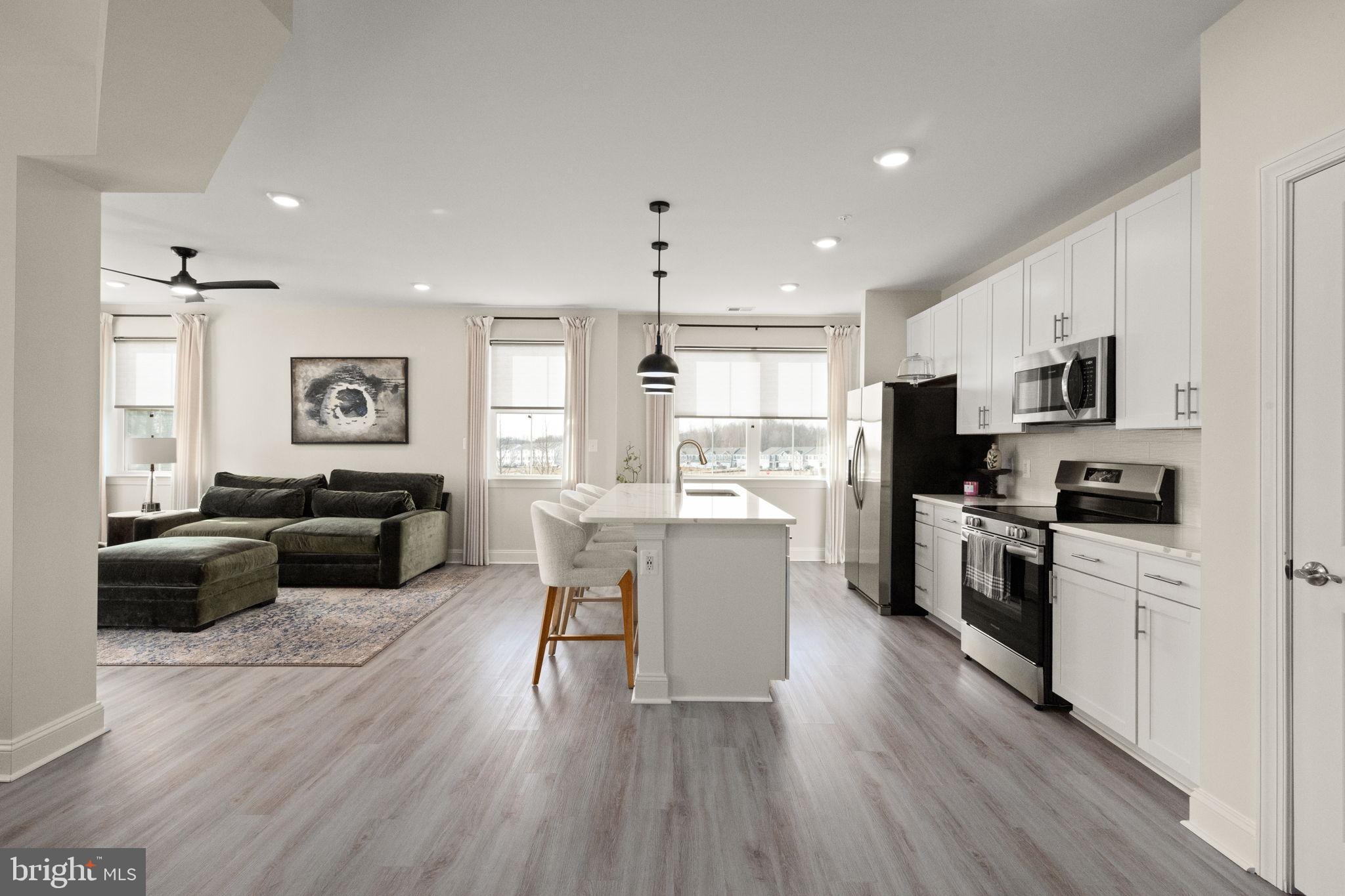 406 BOLD RULER COURT 207