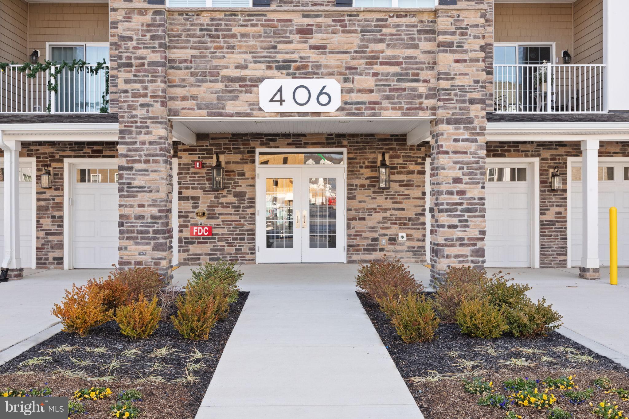 406 BOLD RULER COURT 207