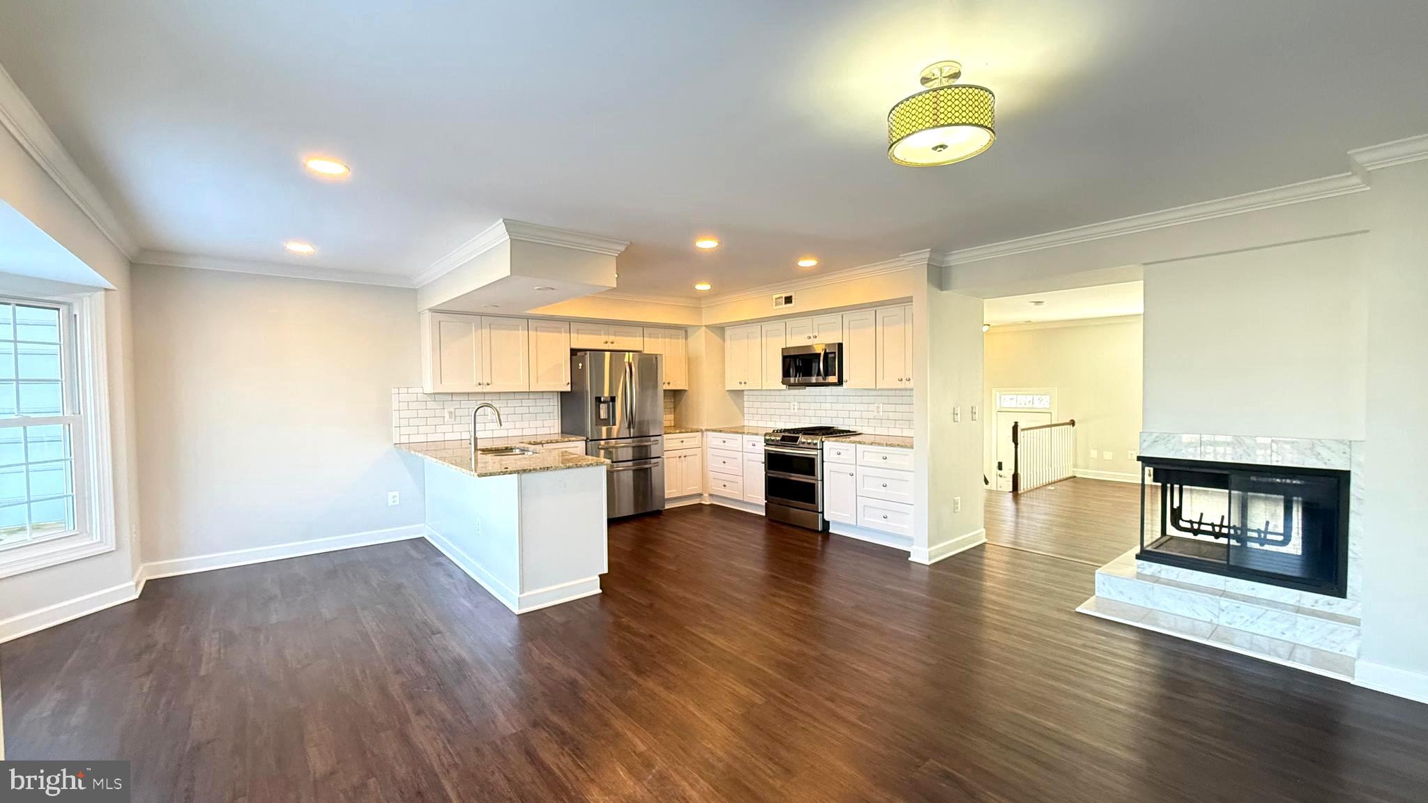 COURTHOUSE STATION - Residential