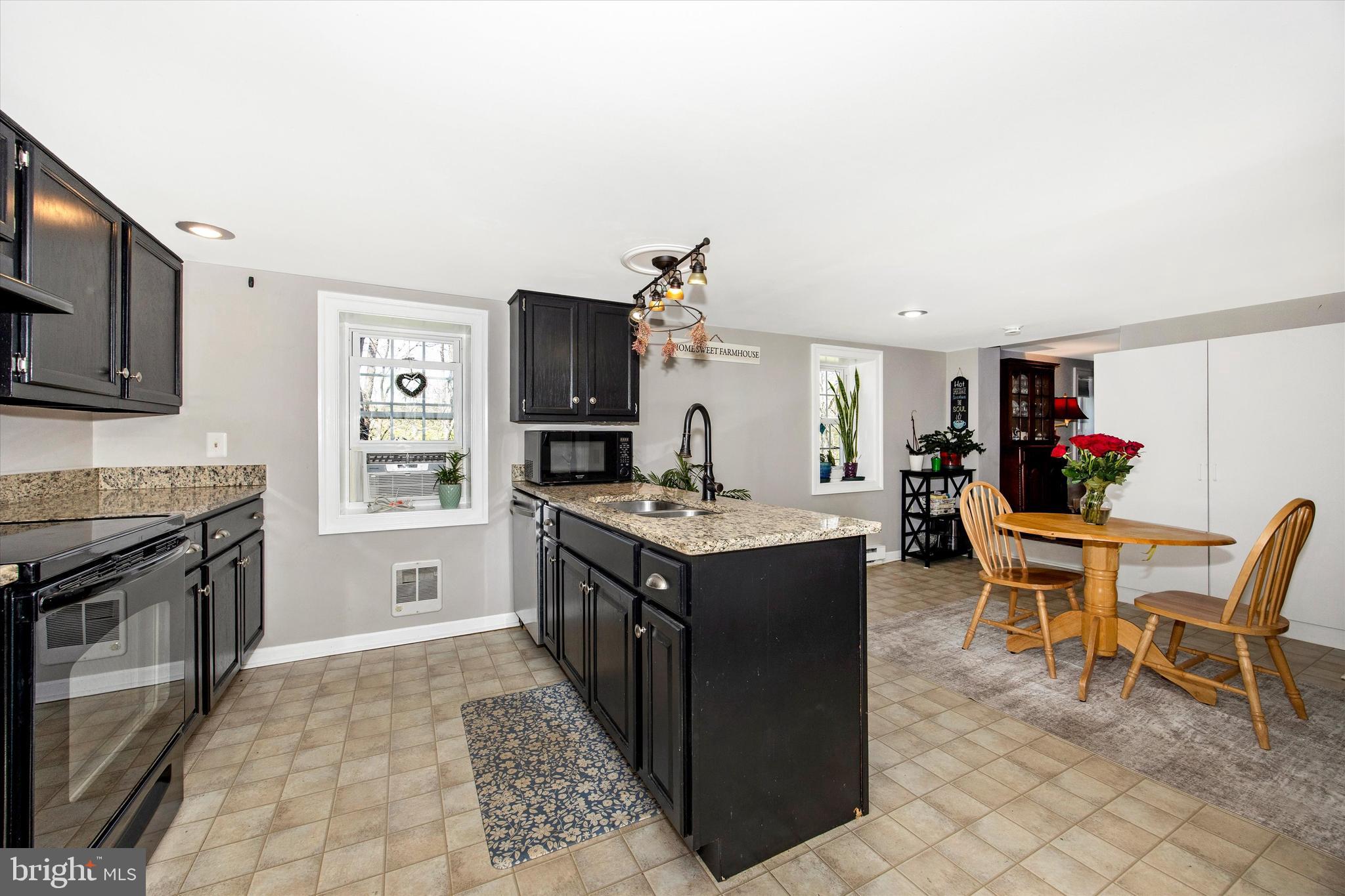 MIDDLETOWN - Residential