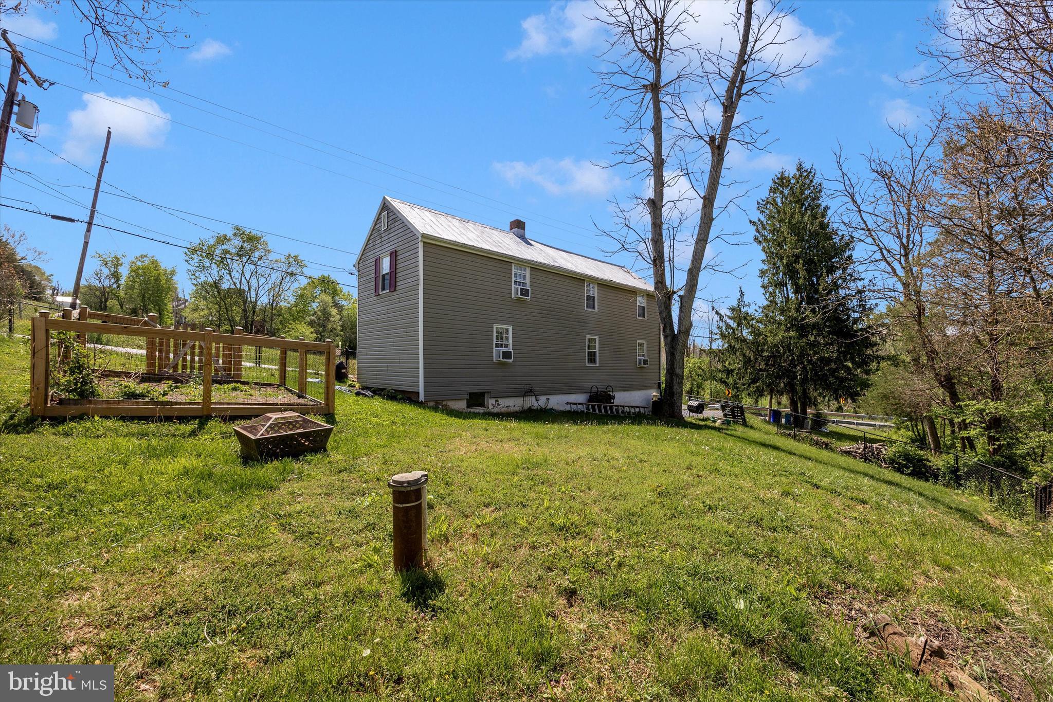 MIDDLETOWN - Residential