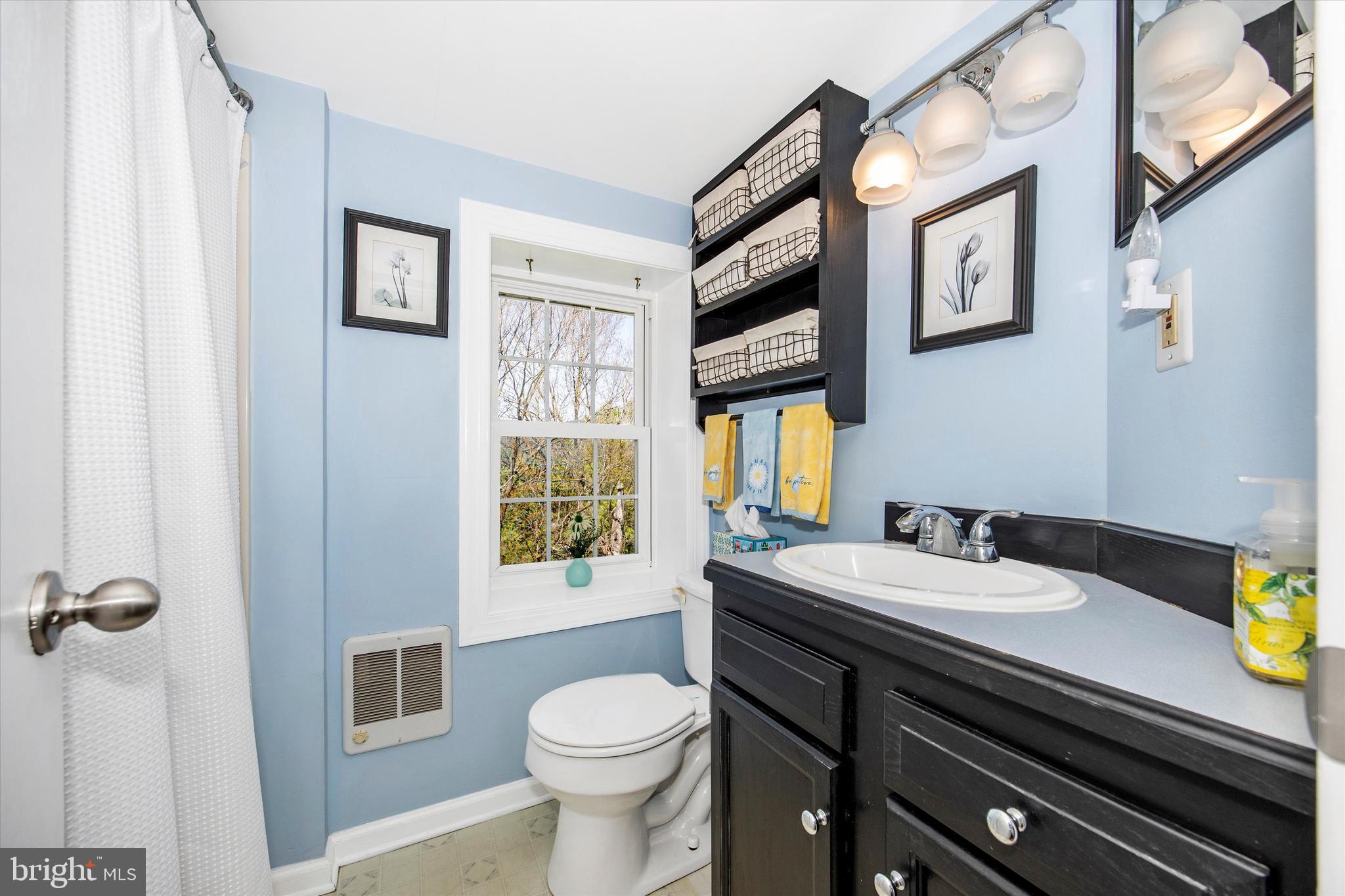 MIDDLETOWN - Residential