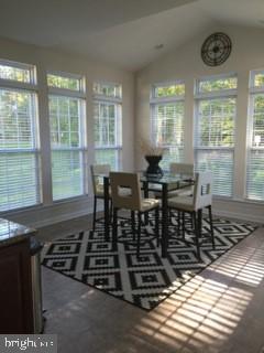 SAVANNAH VILLAGE - Residential Lease