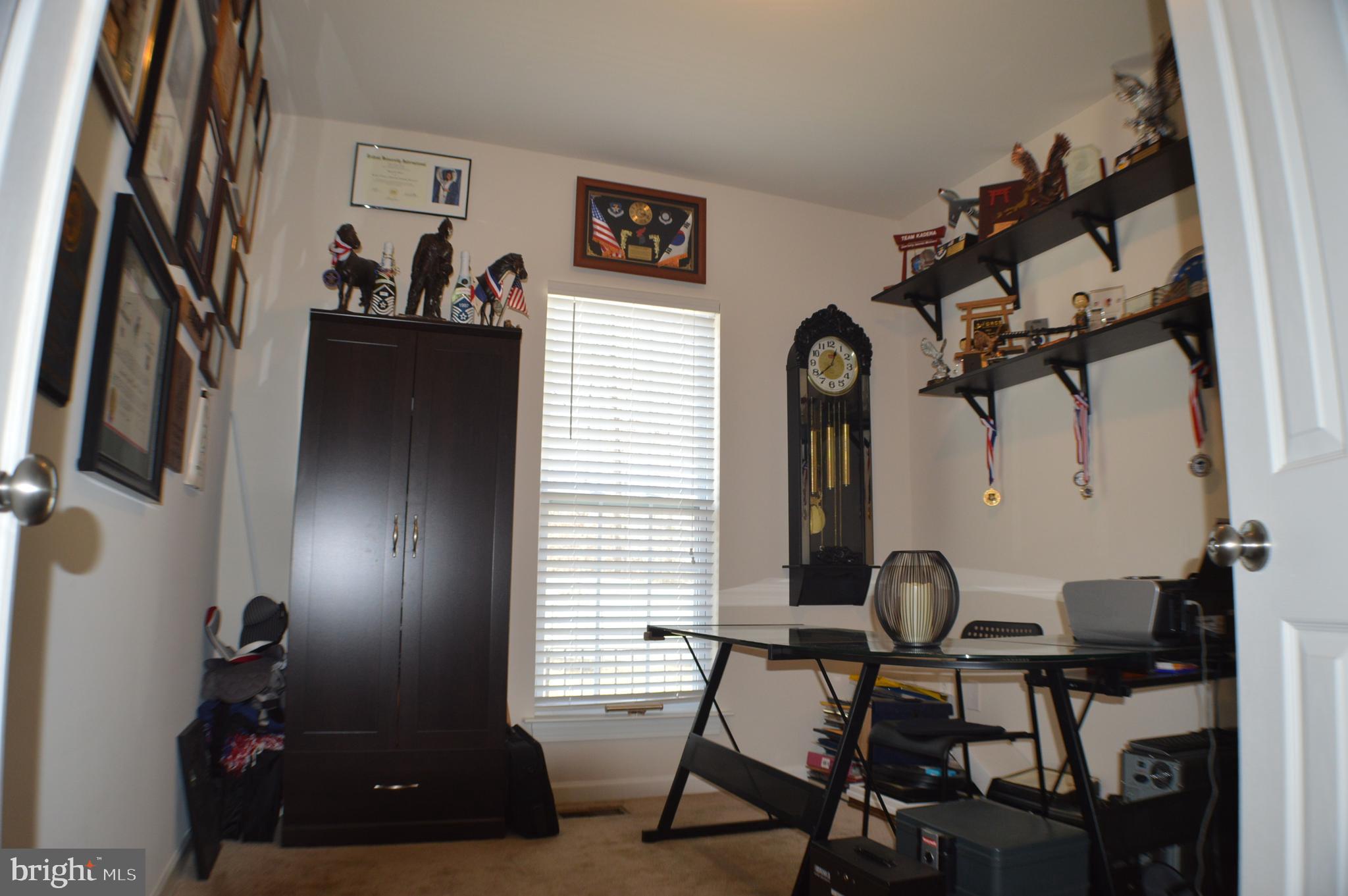 SAVANNAH VILLAGE - Residential Lease