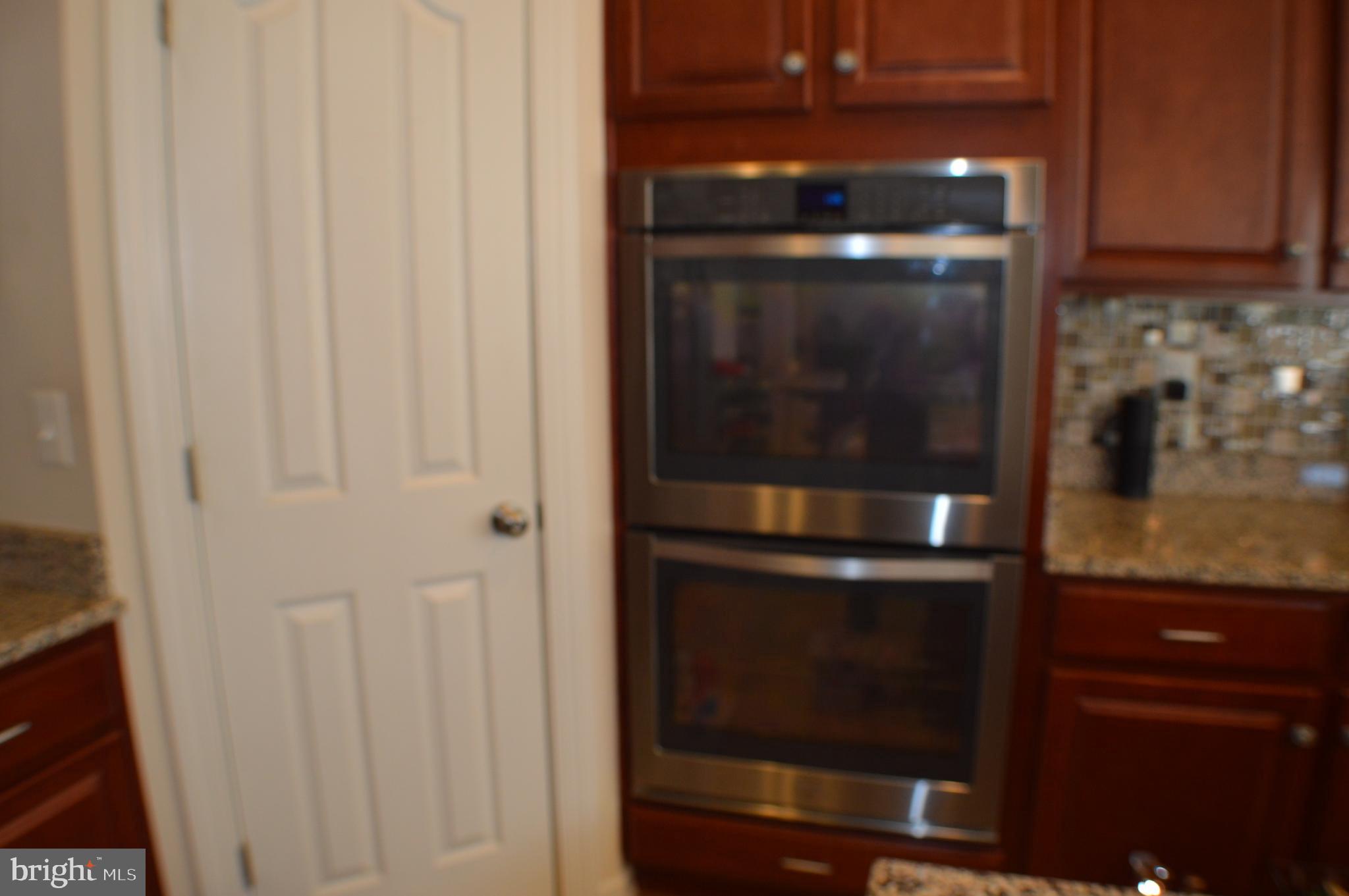 SAVANNAH VILLAGE - Residential Lease