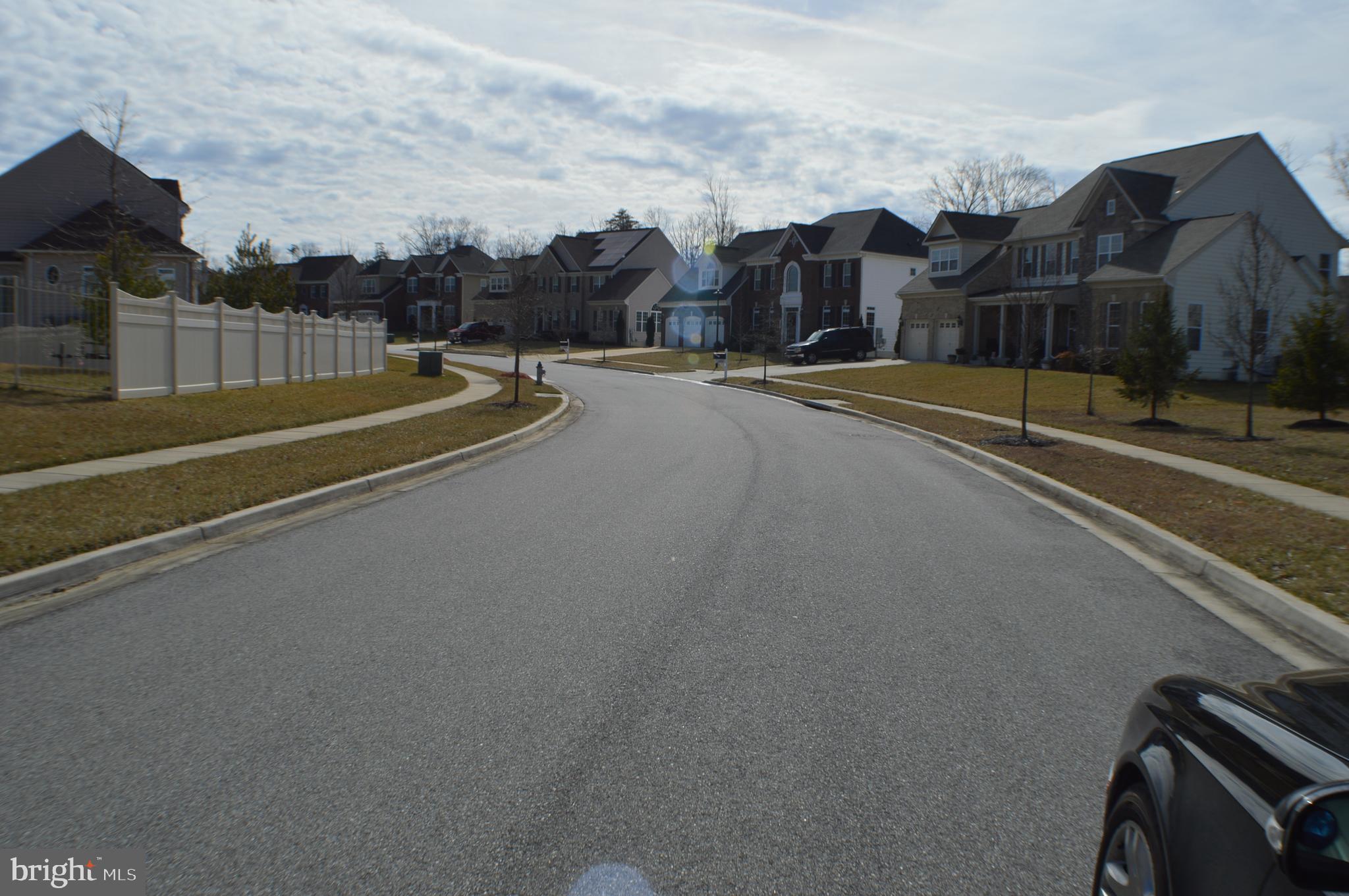 SAVANNAH VILLAGE - Residential Lease