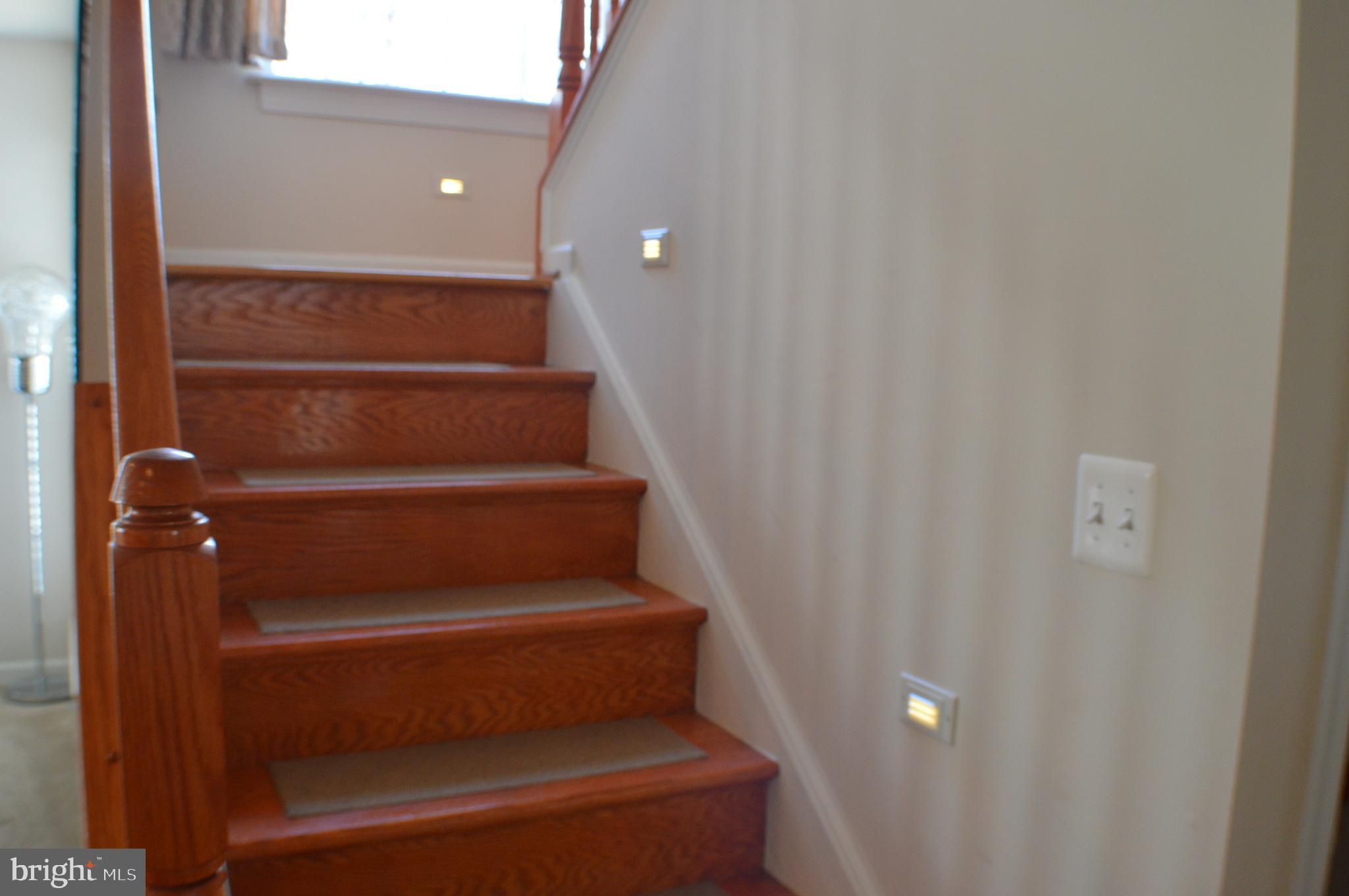 SAVANNAH VILLAGE - Residential Lease