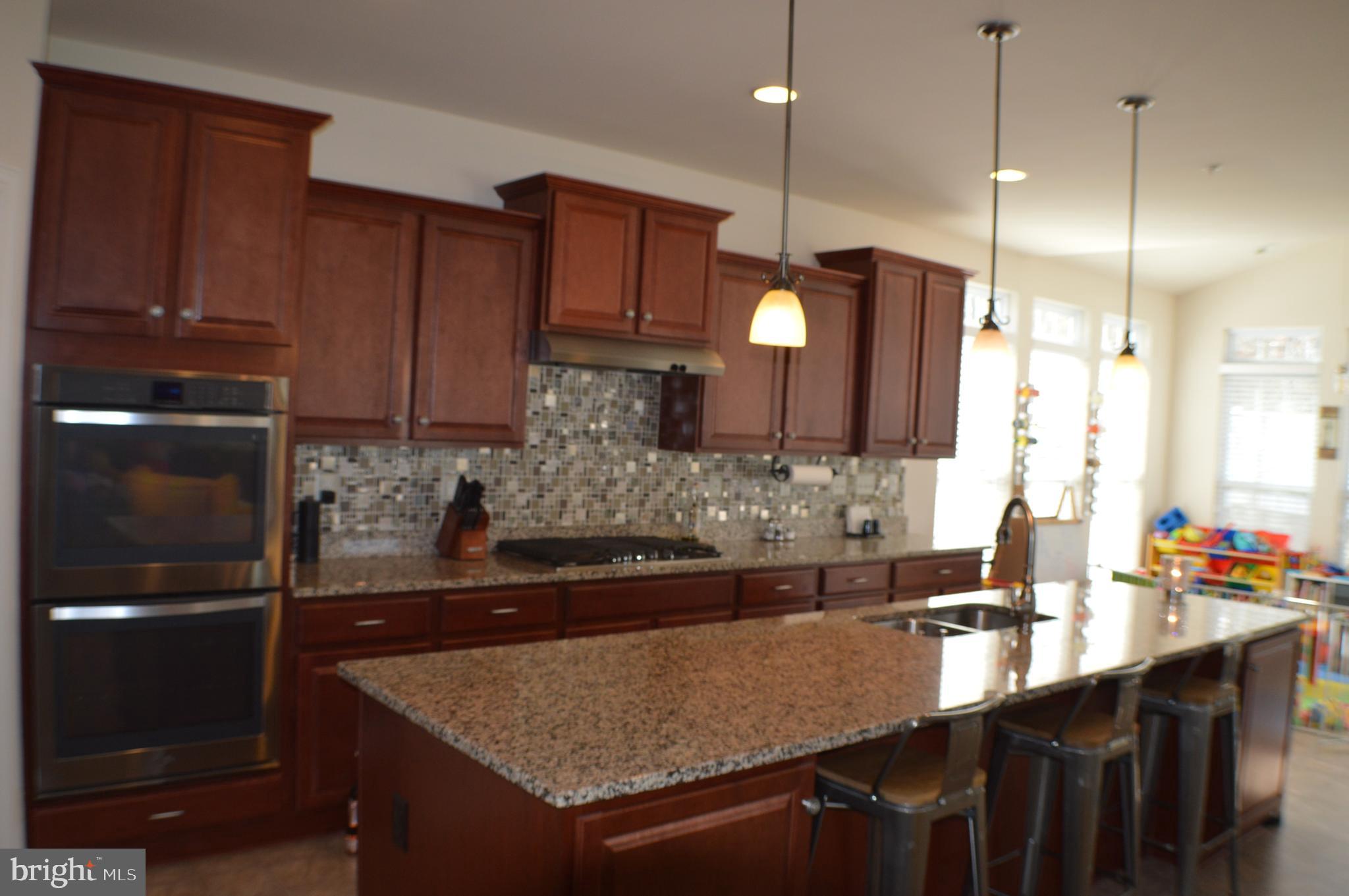 SAVANNAH VILLAGE - Residential Lease