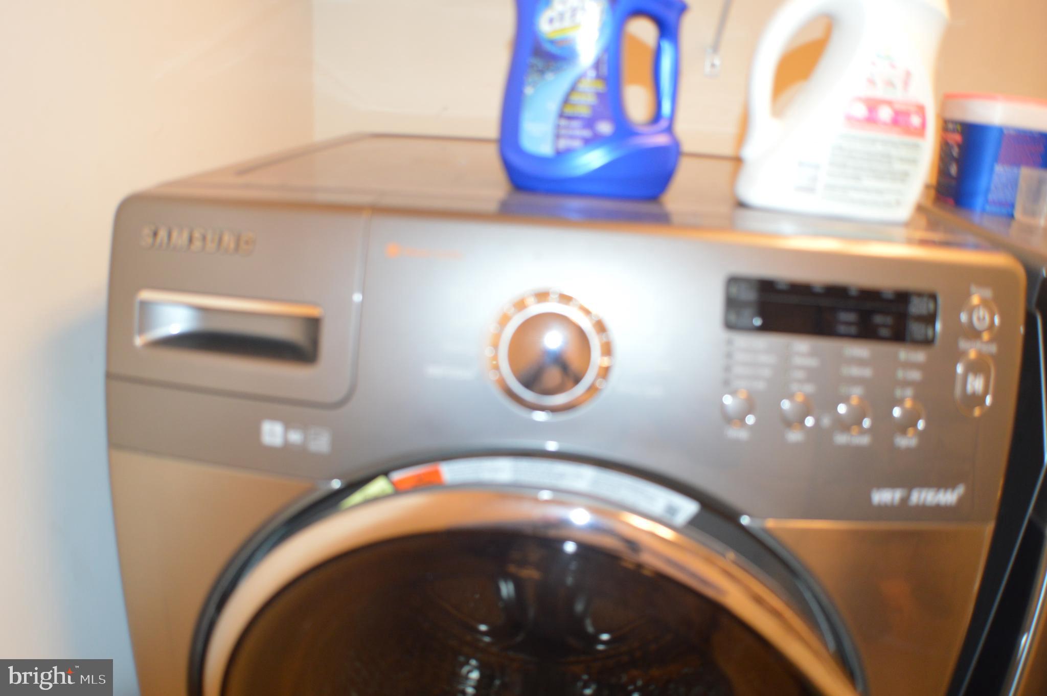 SAVANNAH VILLAGE - Residential Lease