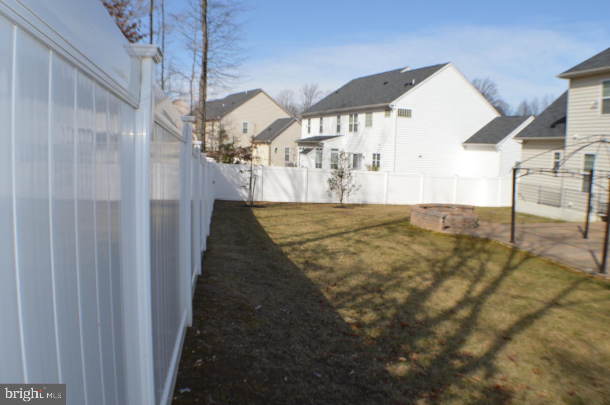 SAVANNAH VILLAGE - Residential Lease