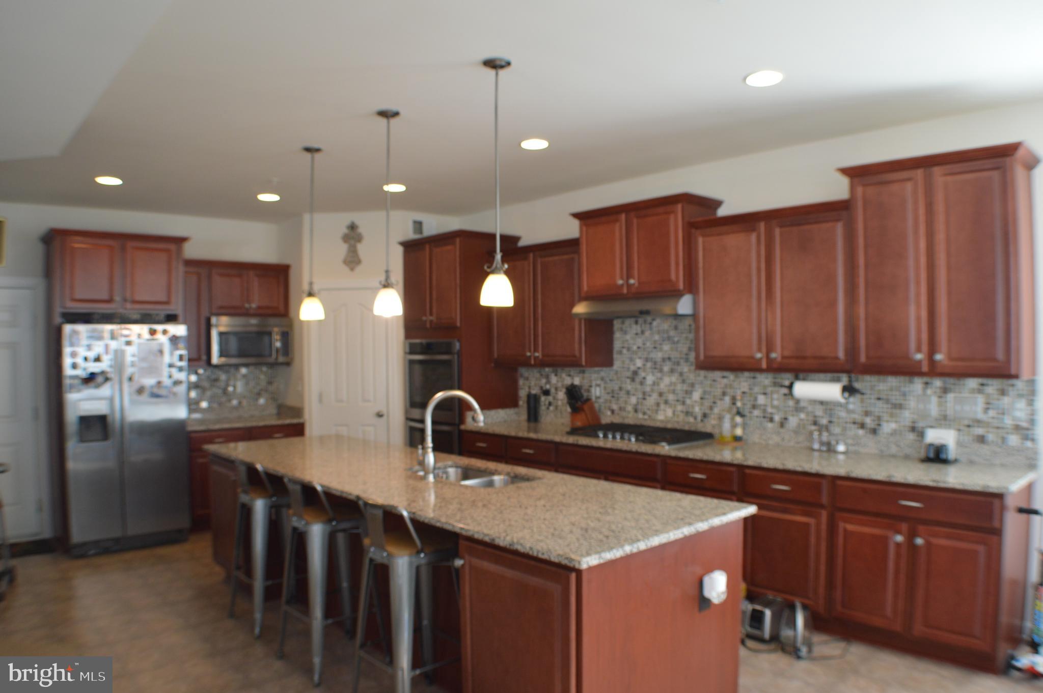 SAVANNAH VILLAGE - Residential Lease