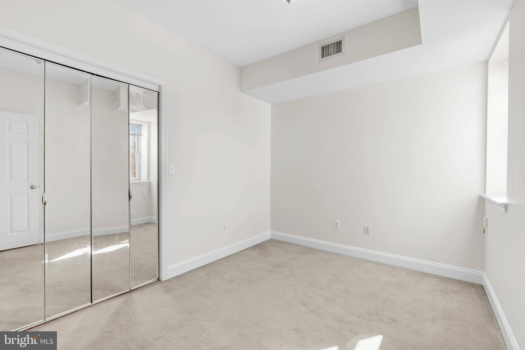 FAIRMOUNT - Residential Lease