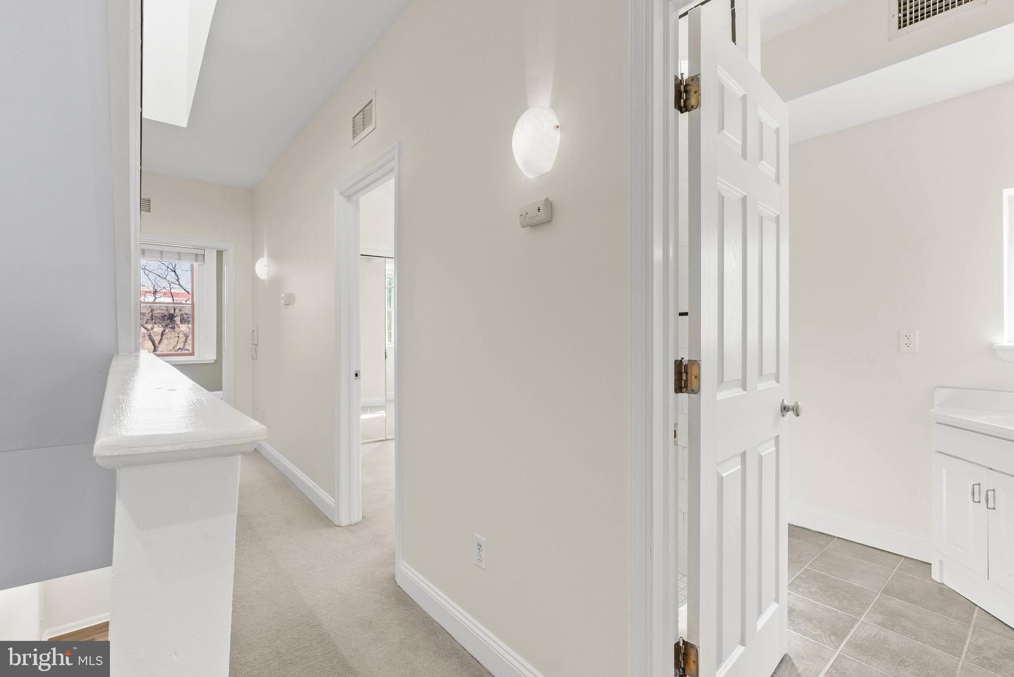 FAIRMOUNT - Residential Lease