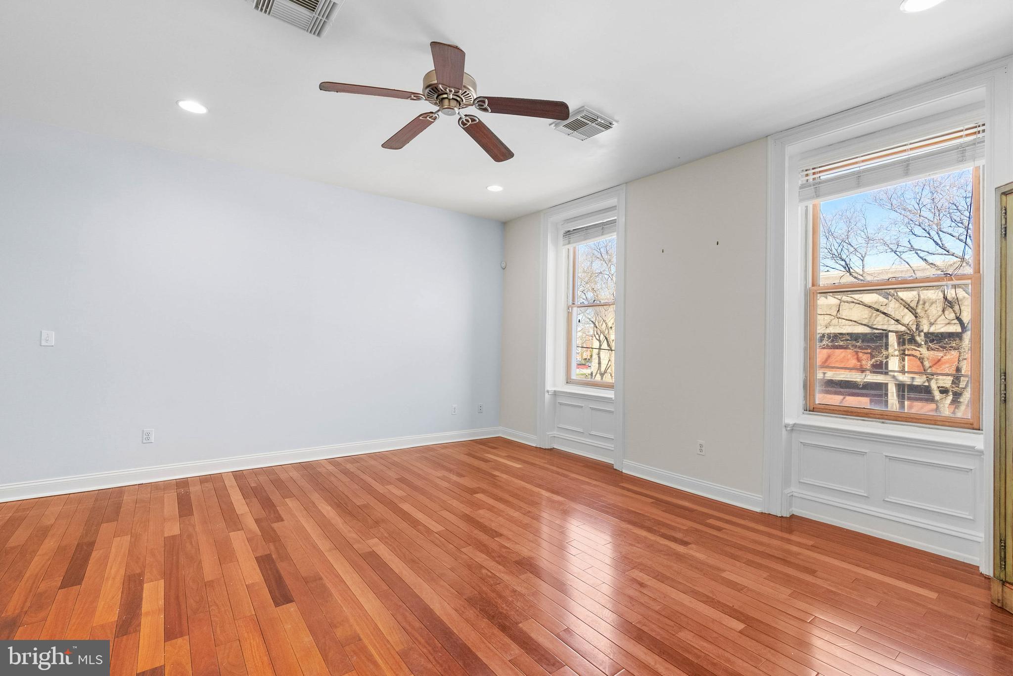 FAIRMOUNT - Residential Lease