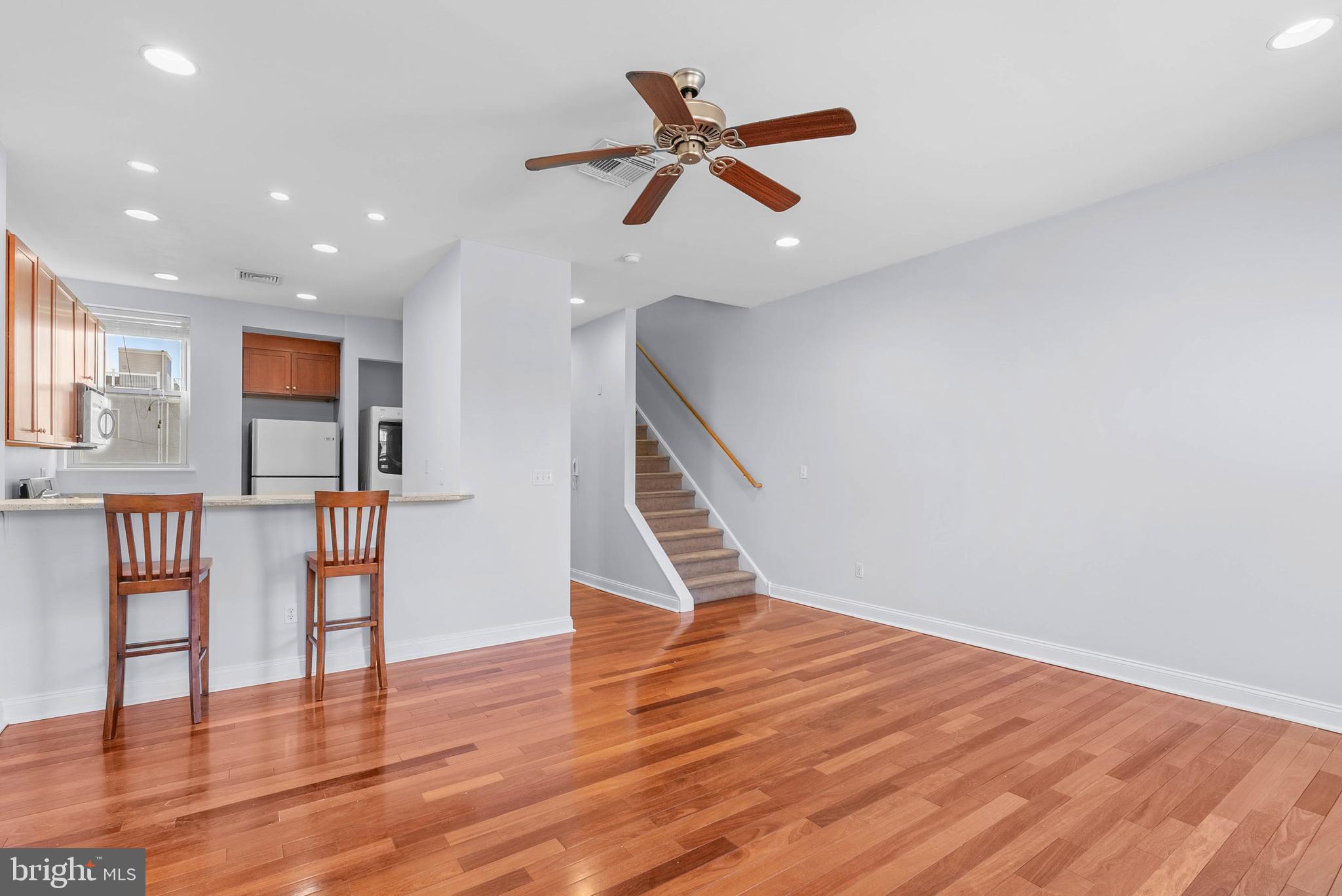 FAIRMOUNT - Residential Lease