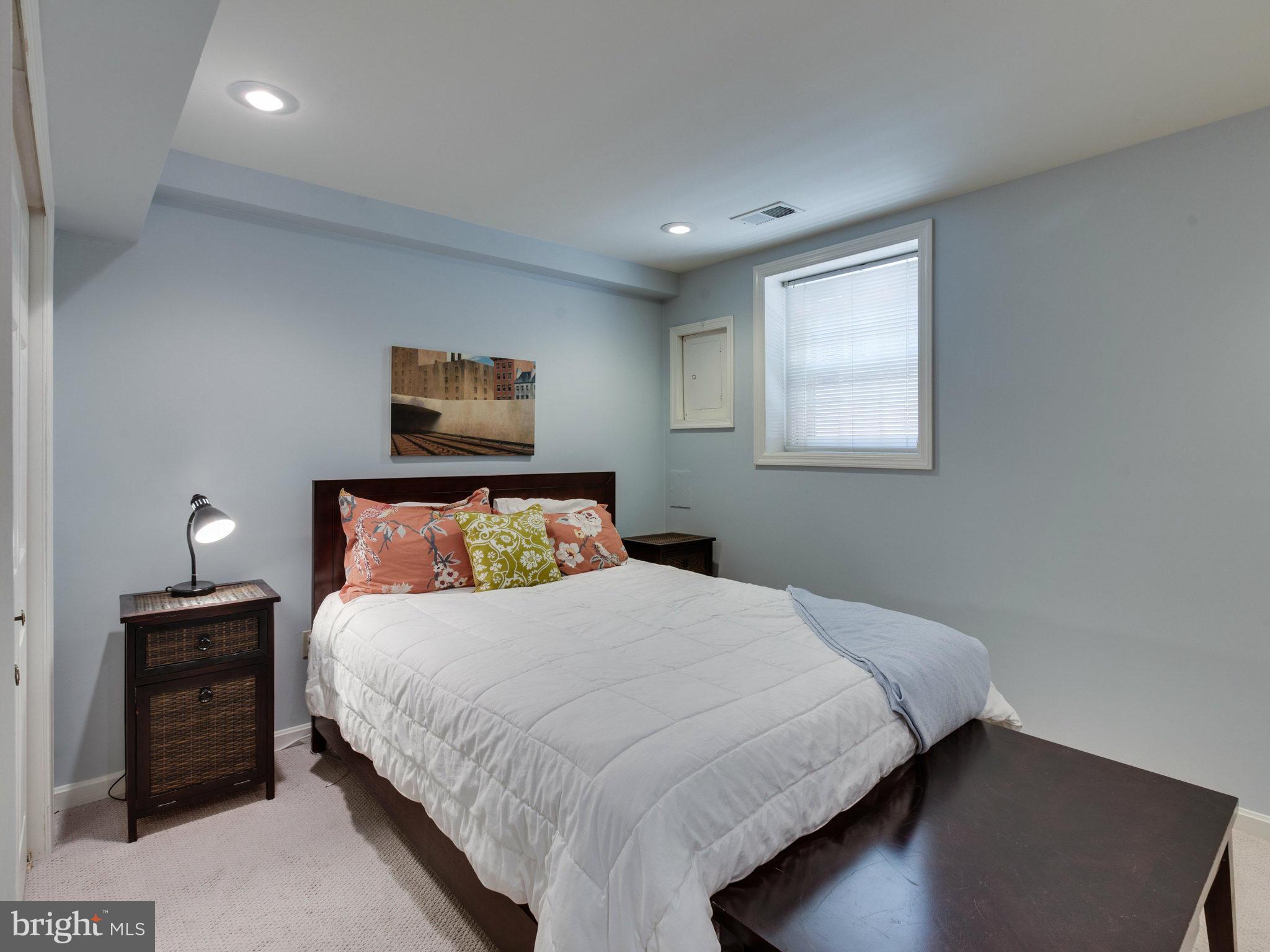 OLD TOWN STATION - Residential