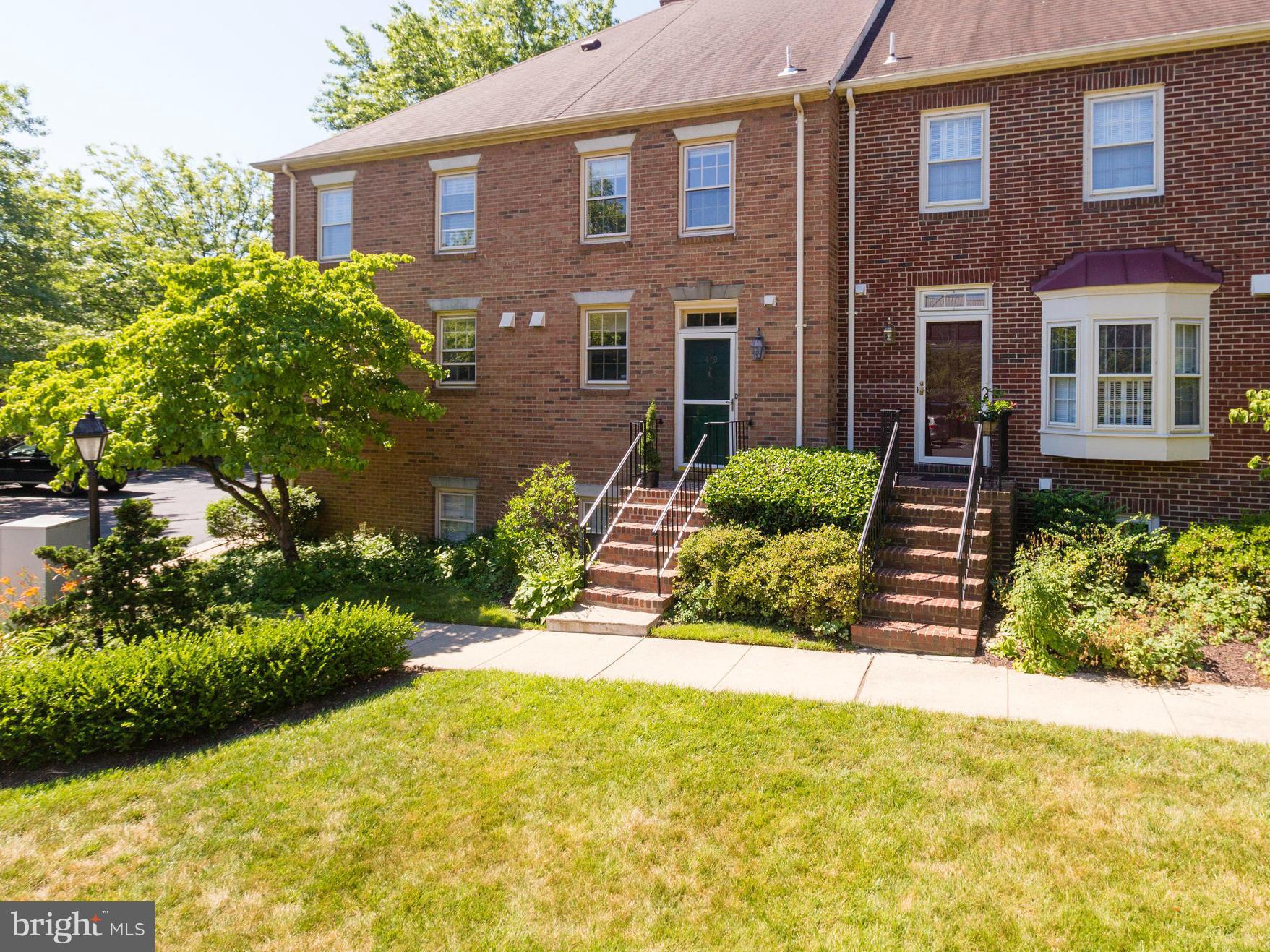 OLD TOWN STATION - Residential