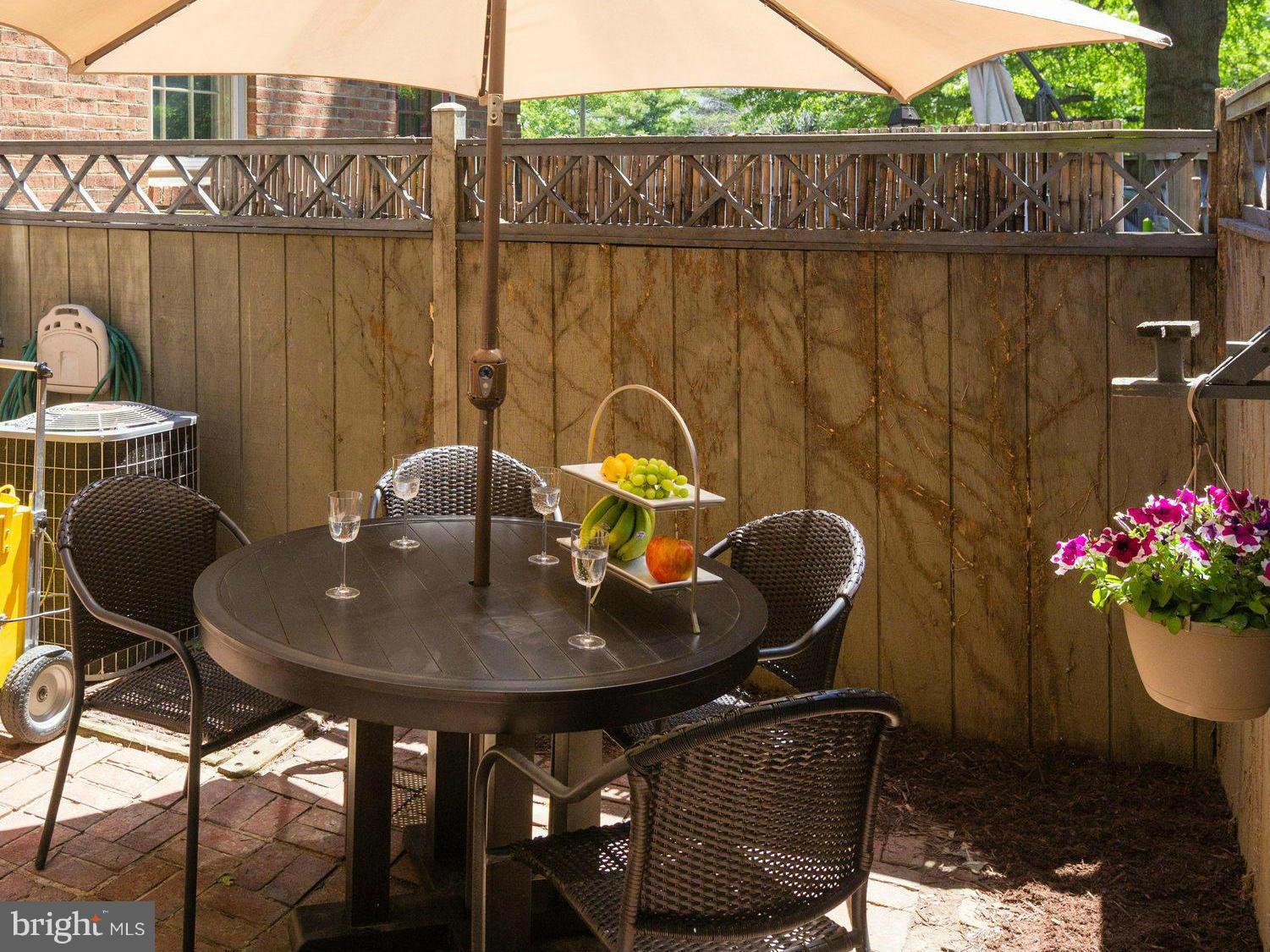 OLD TOWN STATION - Residential