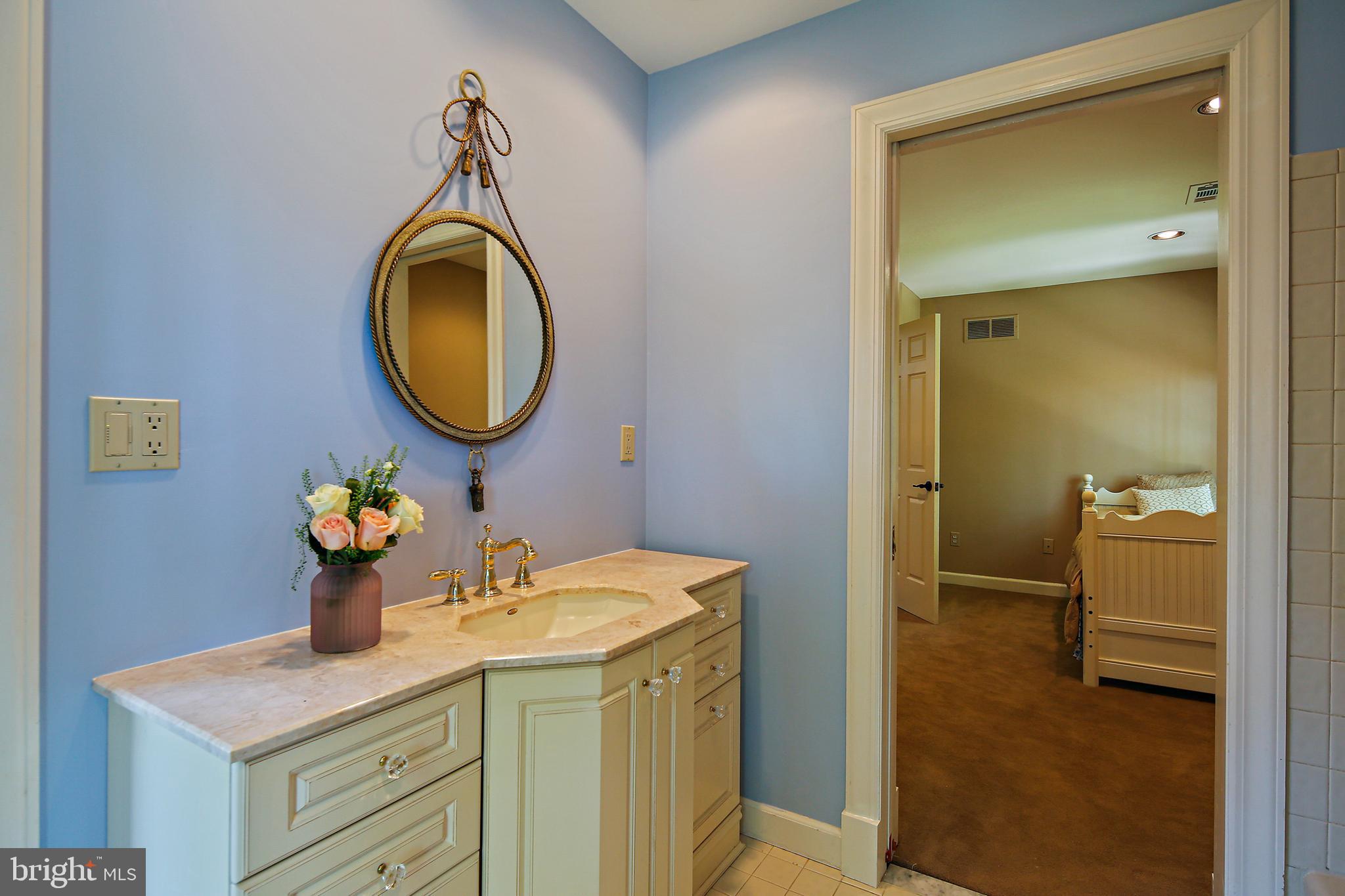 IVY HILL - Residential