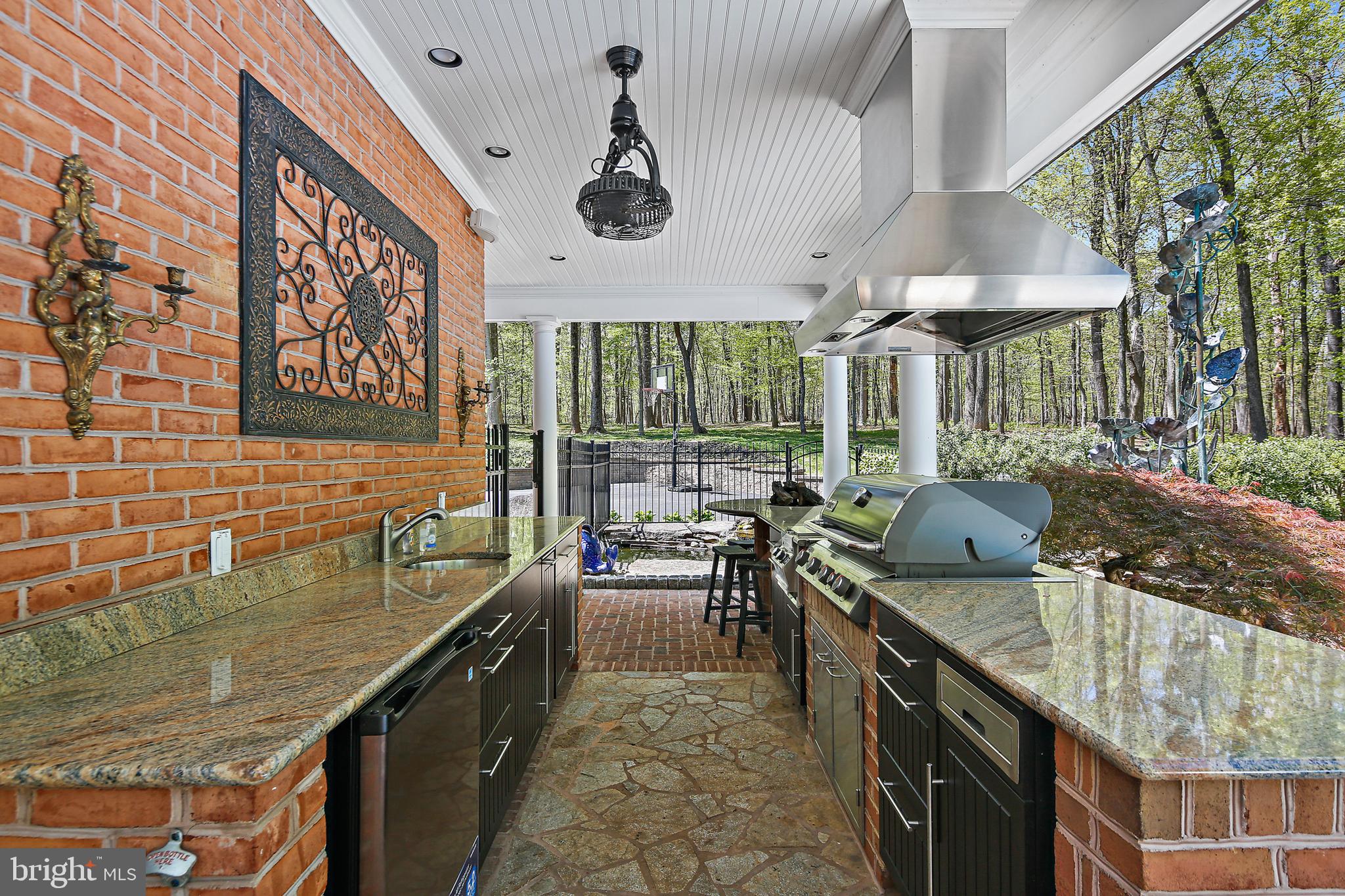 IVY HILL - Residential