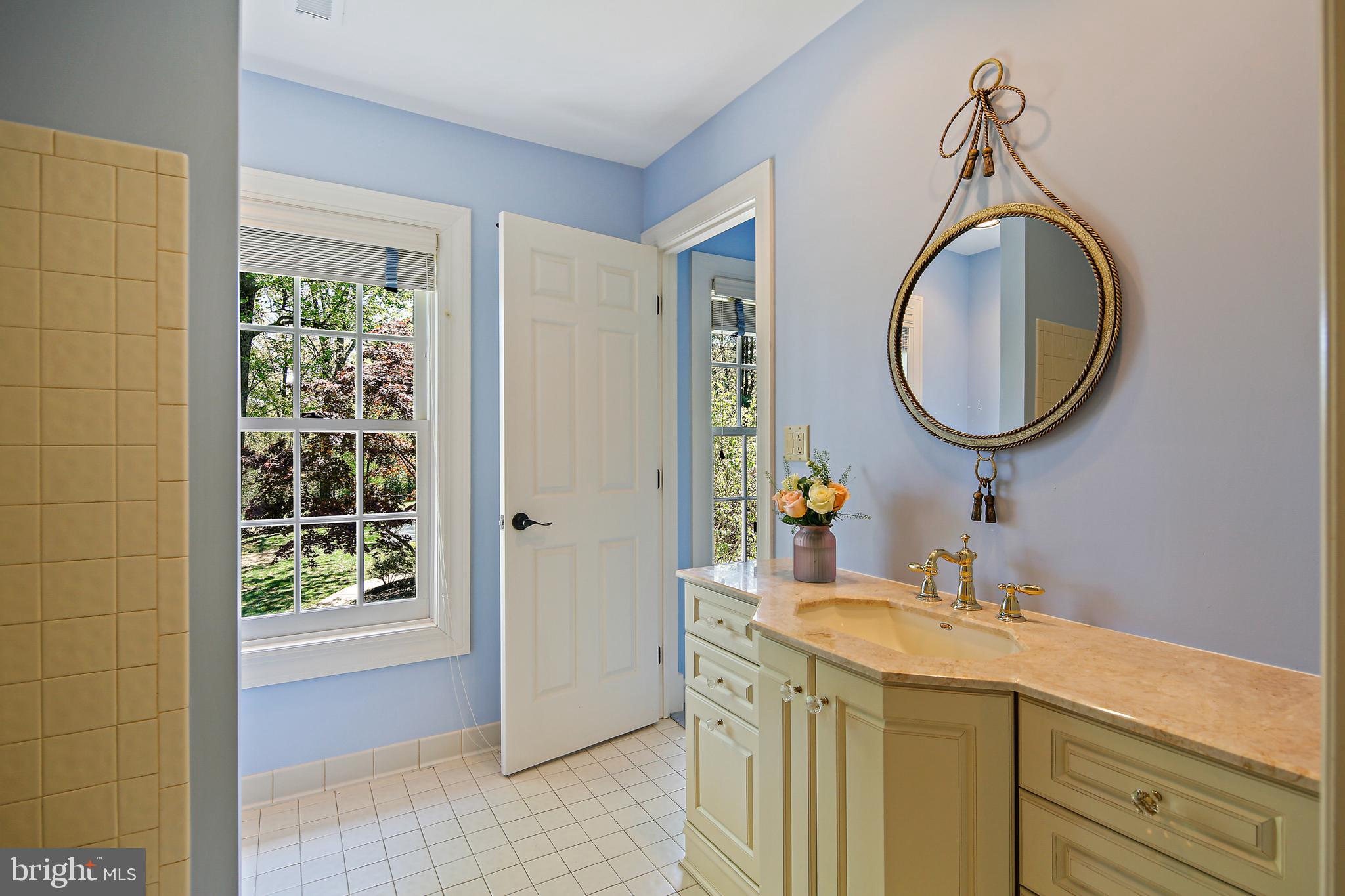 IVY HILL - Residential