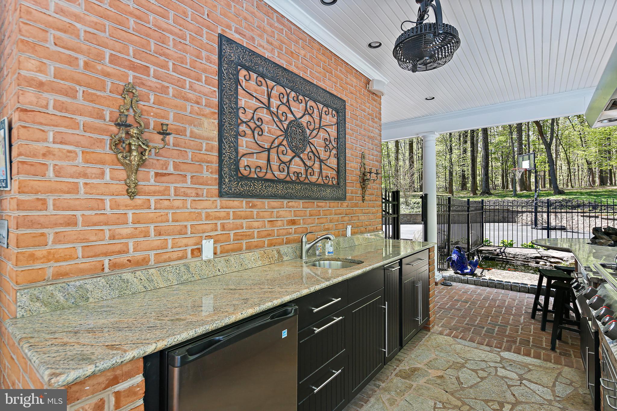 IVY HILL - Residential