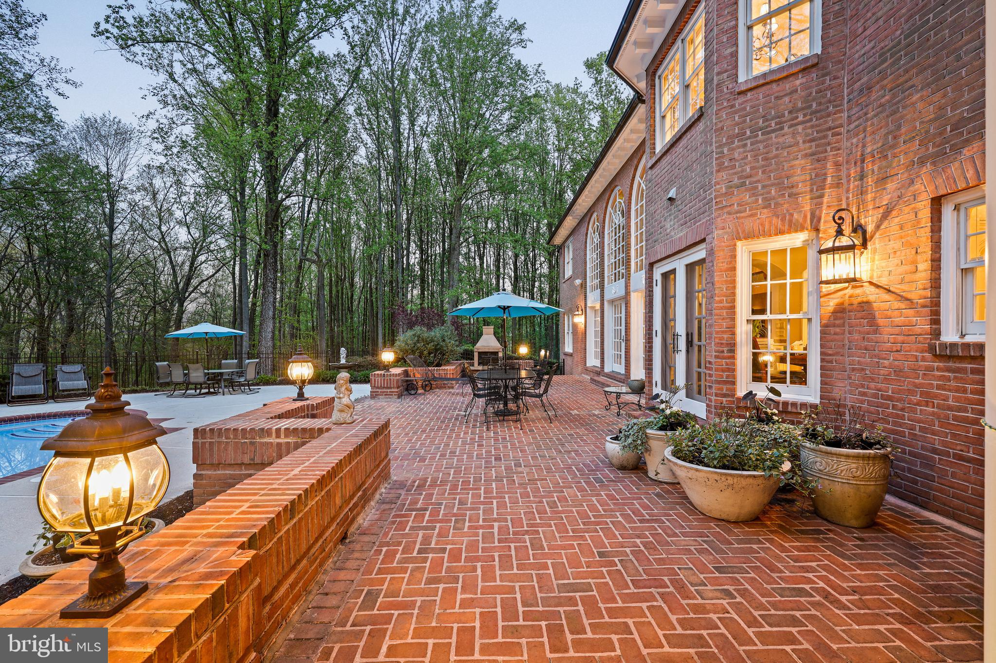 IVY HILL - Residential