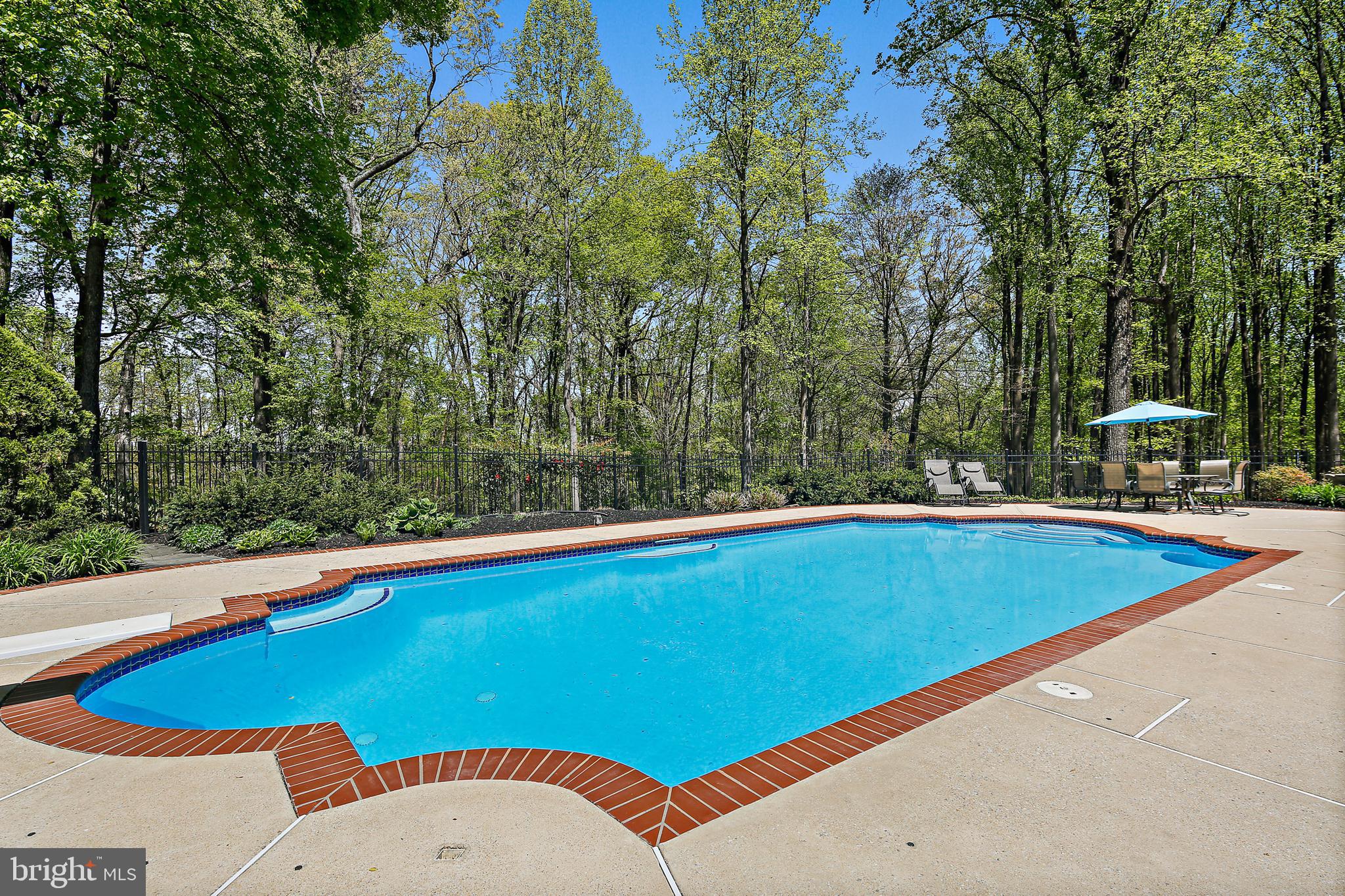 IVY HILL - Residential